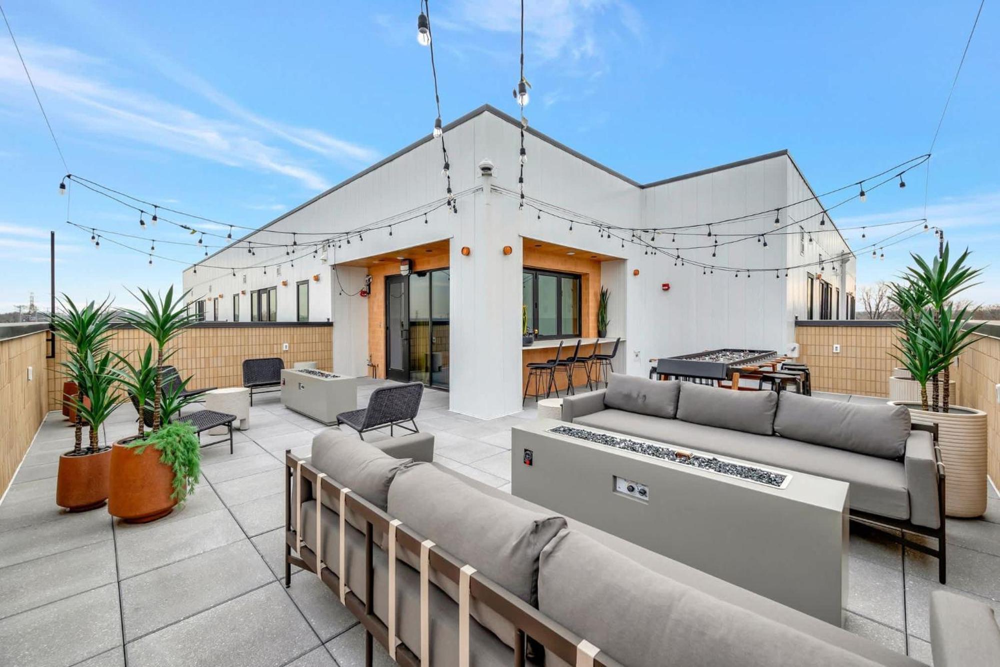 The Lounge Minutes From Downtown Apartment Nashville