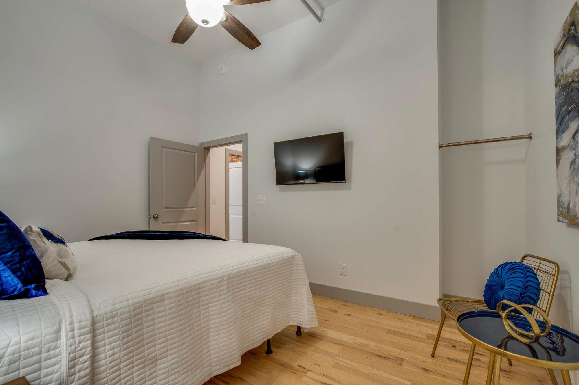 The Majestic Lofts Apartment *