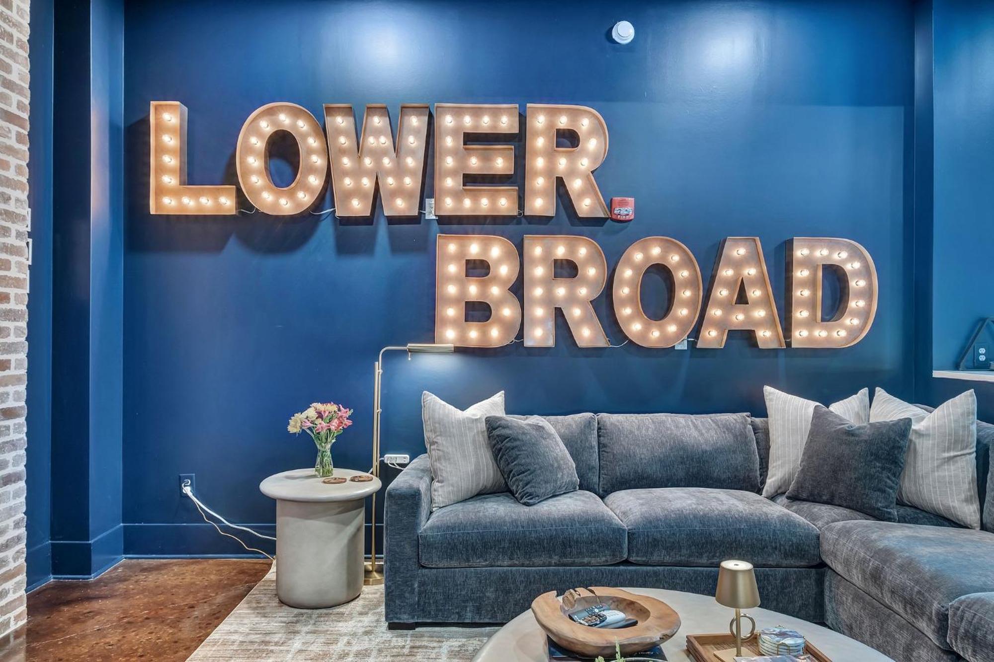 Lower Broadway 4br By Maddox Apartment Nashville