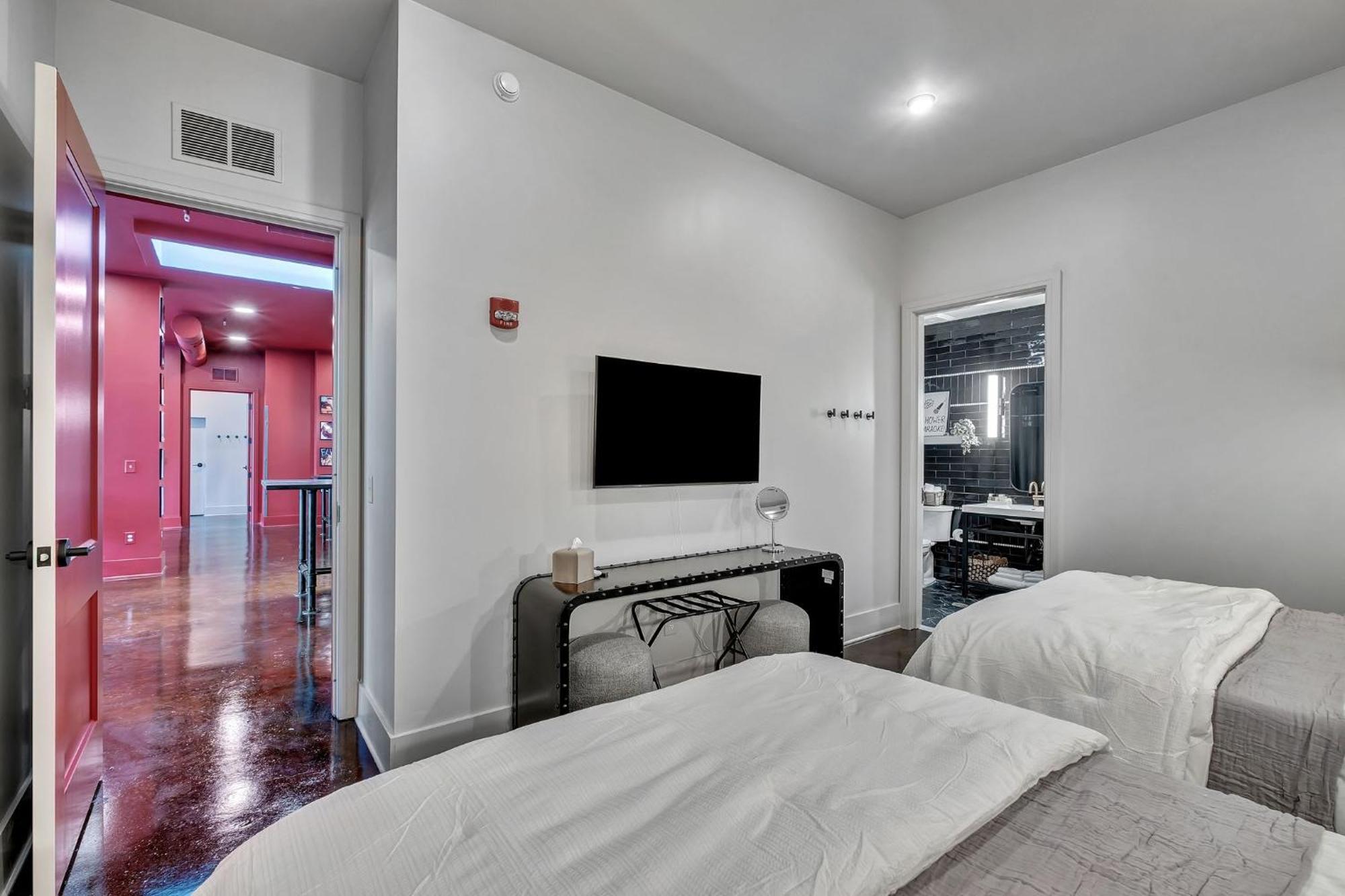 Apartment Elvis 4br By Maddox