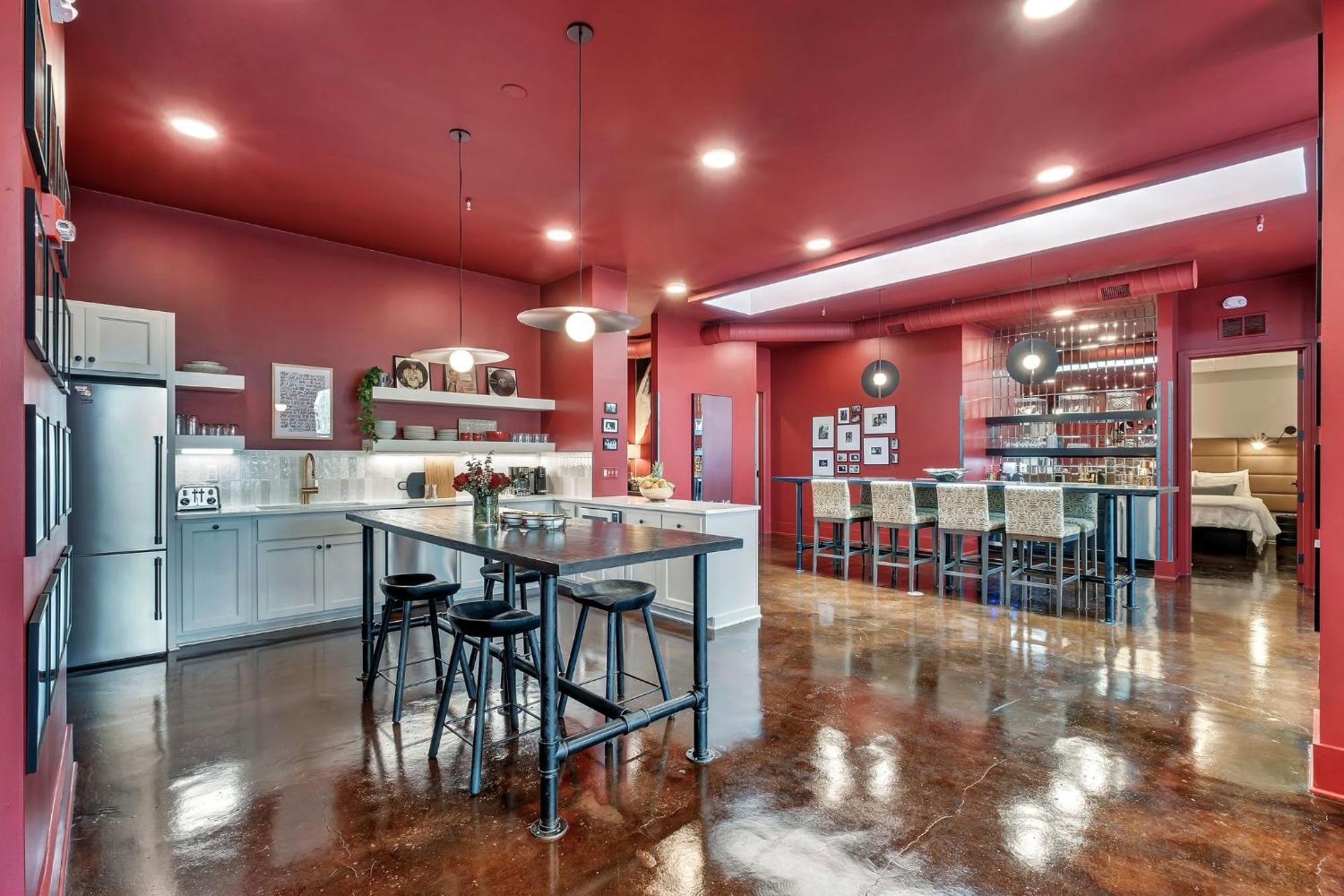 Apartment Elvis 4br By Maddox Nashville