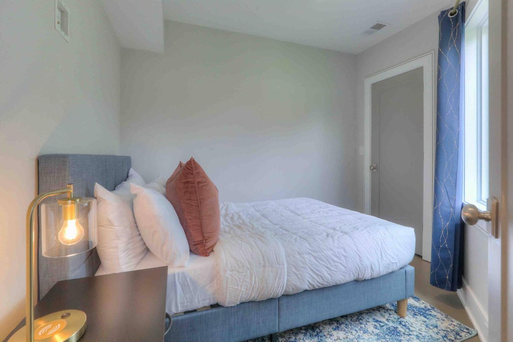 Holiday home 5 Min To Broadway+walkable+private Rooftop Nashville