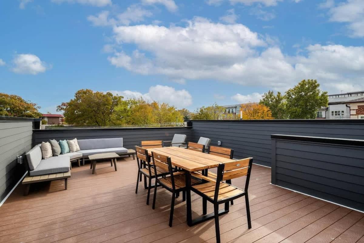 Holiday home West End Oasis'- 2 Side By Side Homes - Patios *