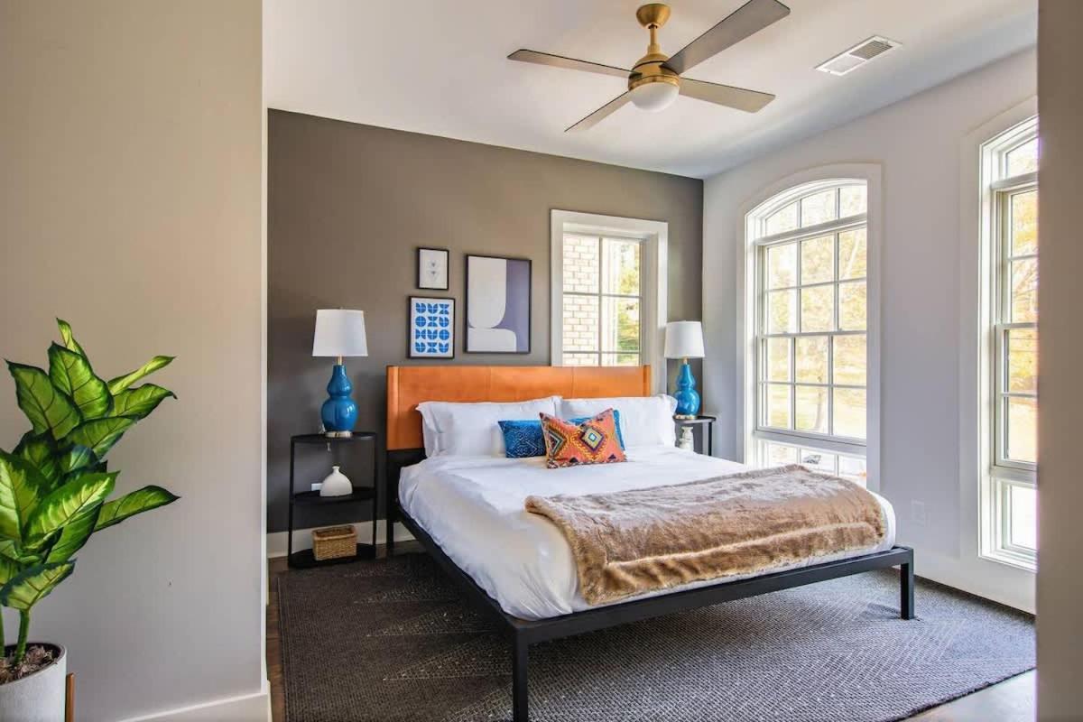 West End Luxe W Outdoor Patio And Rooftop Views Holiday home