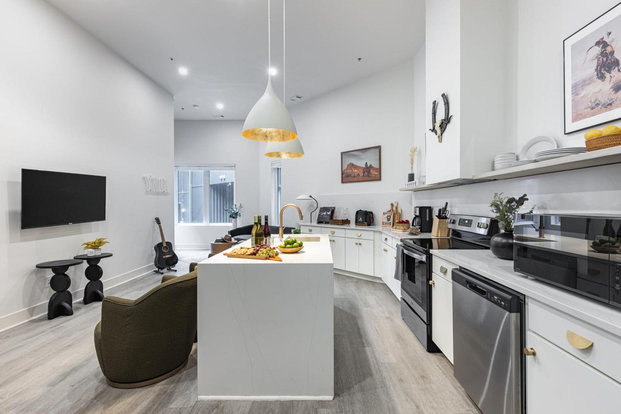 Outrider Buyout- 3 Units By Avantstay Sleeps 36