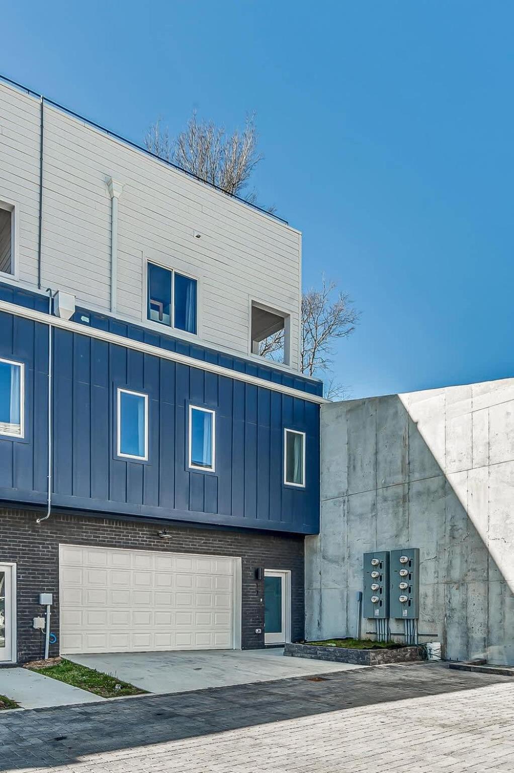 Spacious Nash For 12 Guests With Rooftop Views And Hot Tub Holiday home