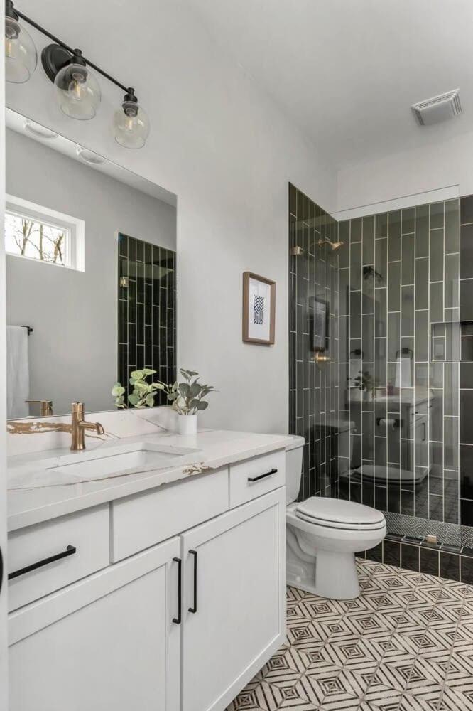 Private Hot Tub - Spacious - Hosts 12 Guests