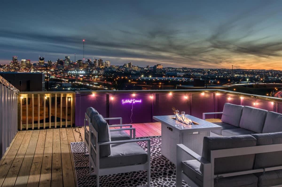 Side By Side Era - Hot Tubs - Rooftop Views