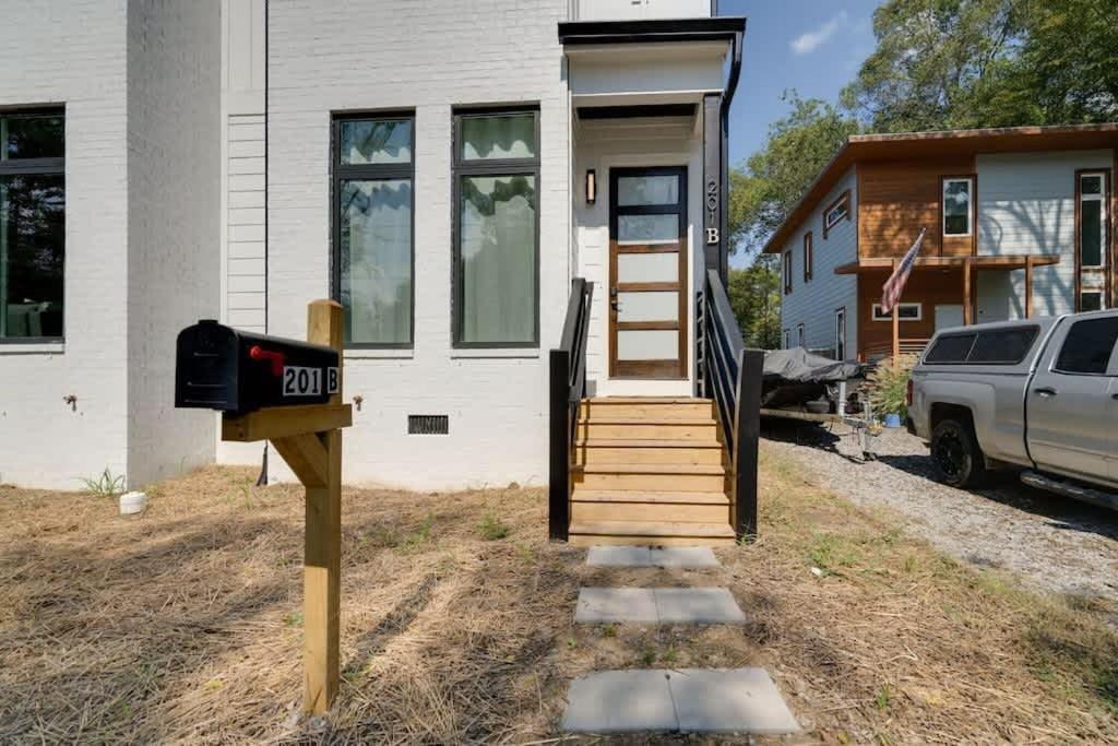 Cozy - Close To Broadway * Nashville