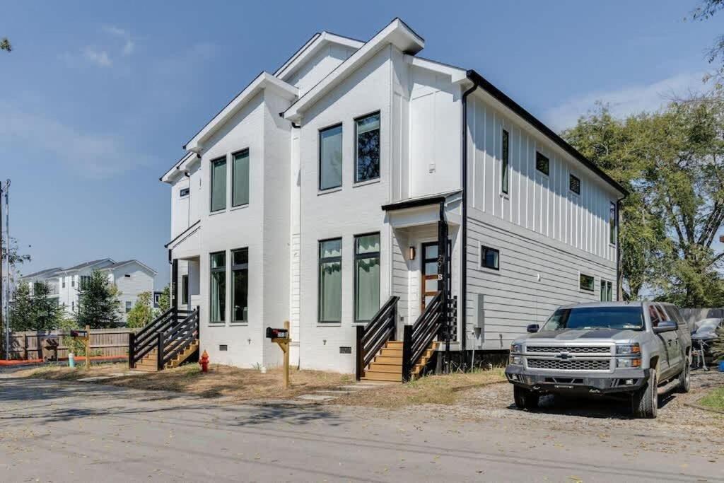 Radiant Retreat - Minutes To Broadway Holiday home Nashville