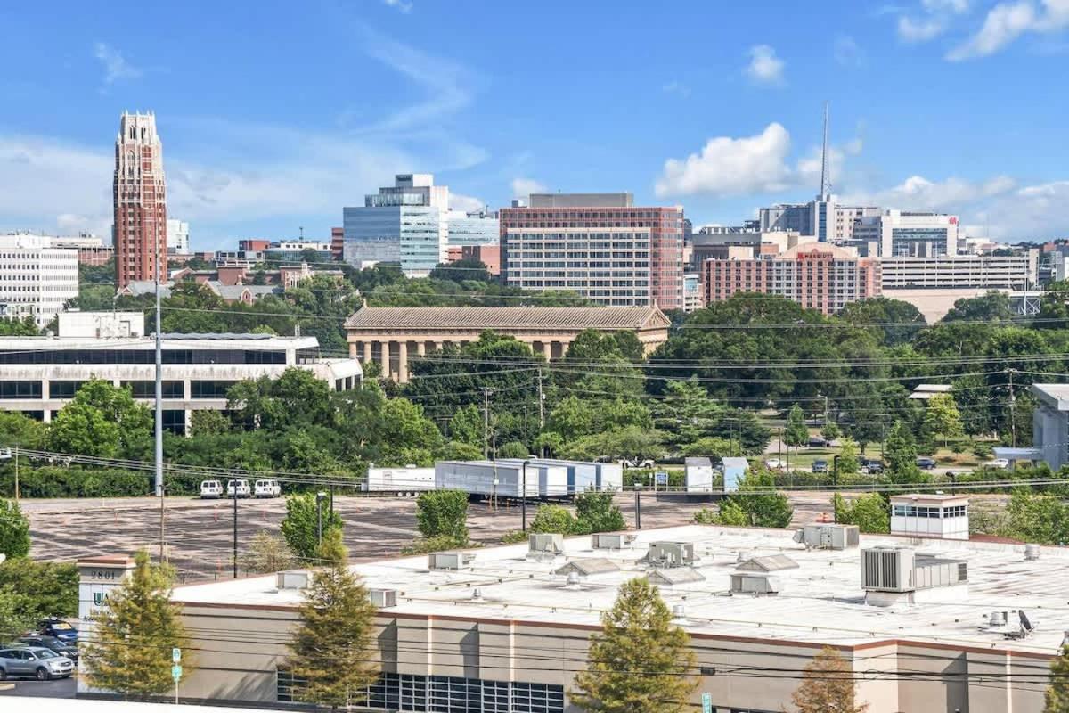 Two Large Homes Minutes To Downtown * Nashville