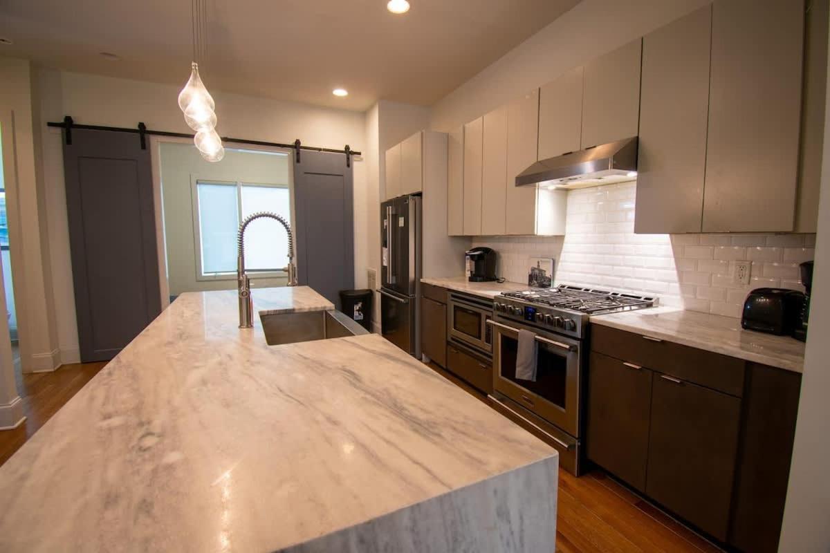 Holiday home Spacious In - 2mi To Lower Broadway Nashville