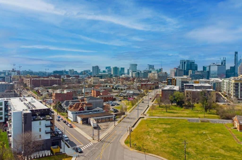 Holiday home 6 Min To Broadway - Gym Rooftop Sleeps 8 *