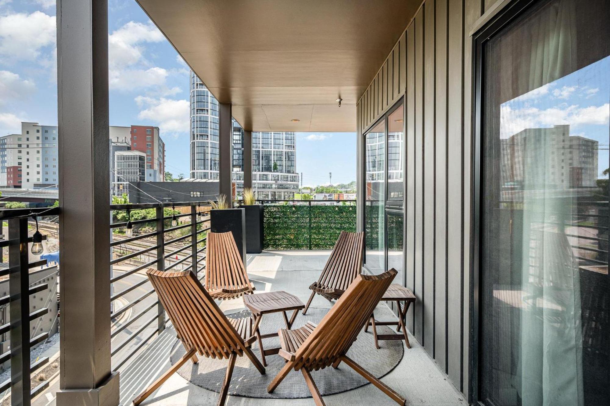Hyve - Music Social - Private Patio