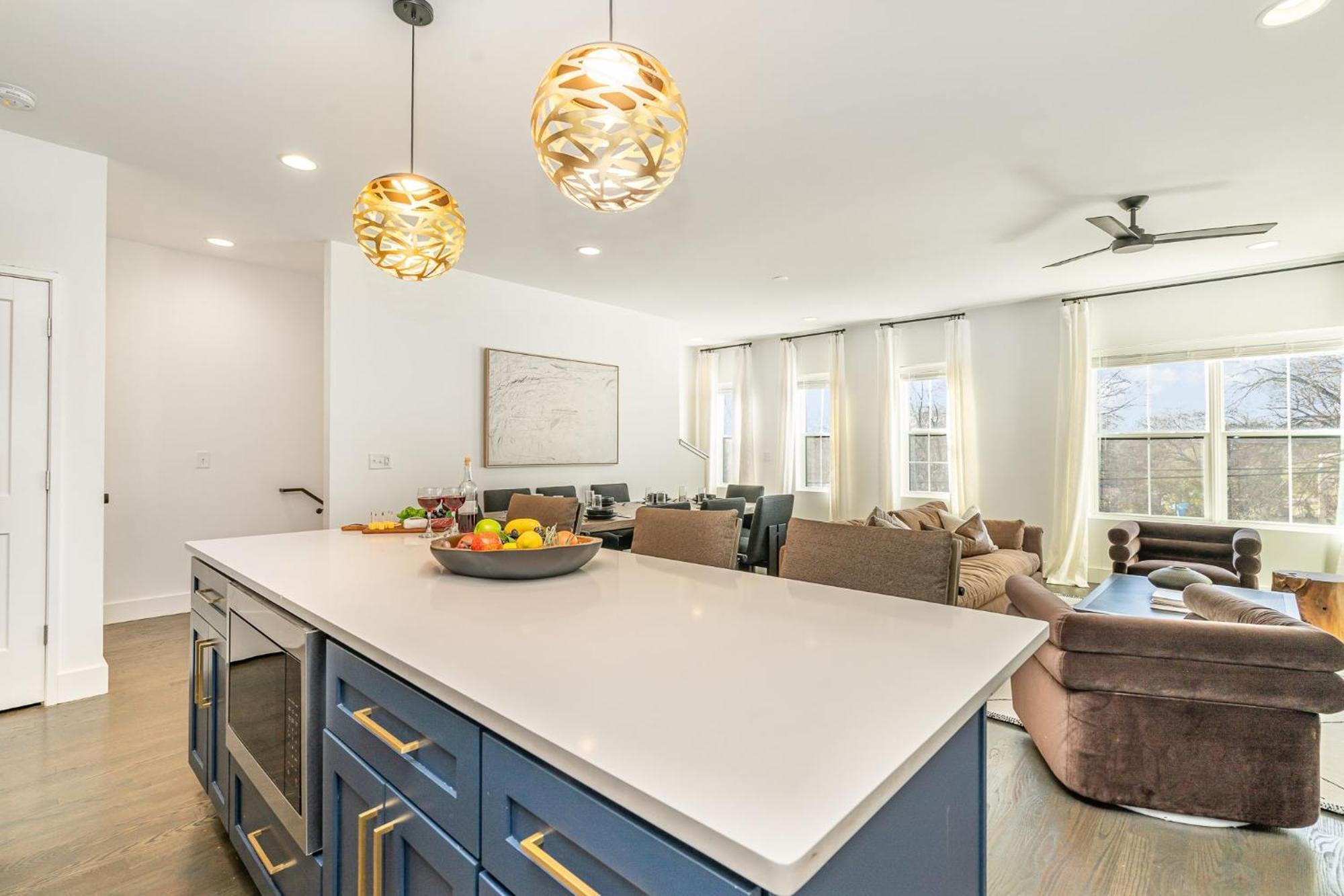 Holiday home - 1701 Lischey Ave