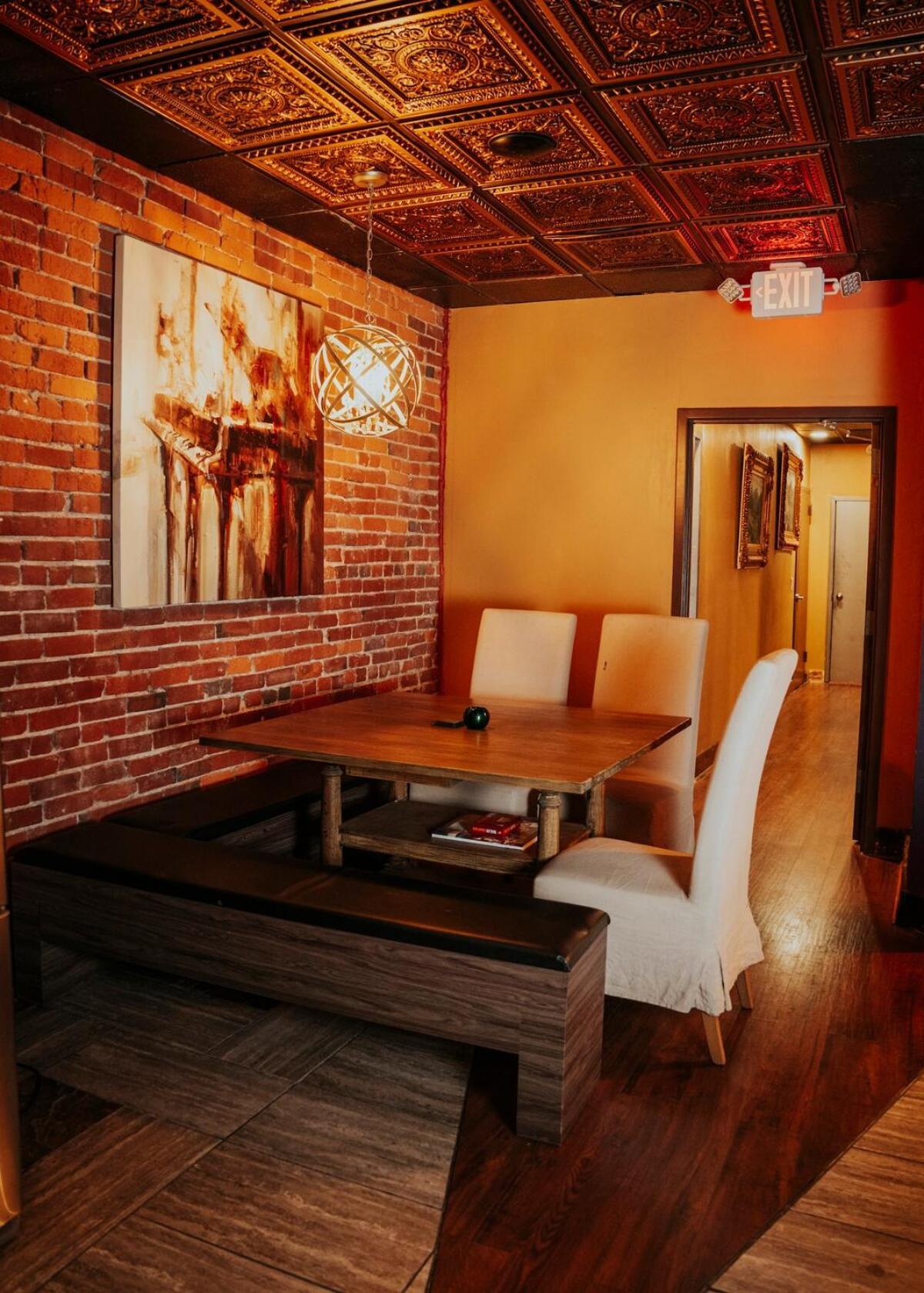 Holiday home Broadway 4br 2bth 2500sf Art Gallery And Steam Nashville
