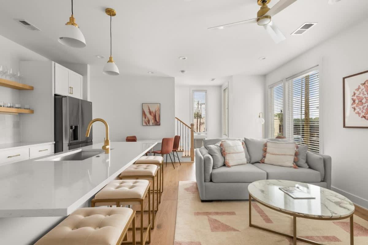 Holiday home 4bd Townhome East Nash With Rooftop 12ppl Nashville