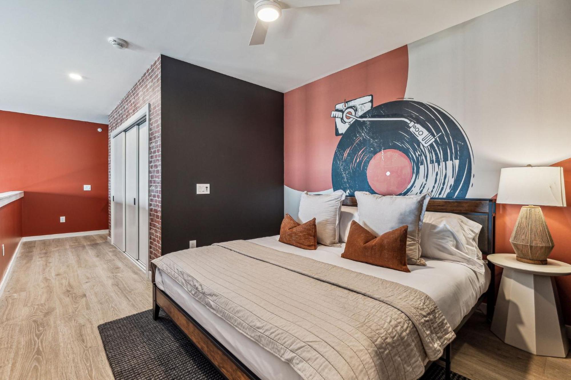 Apartment Grand Ole In Downtown Nashville, Walk To Broadway, Parking, Pool, Gym Nashville