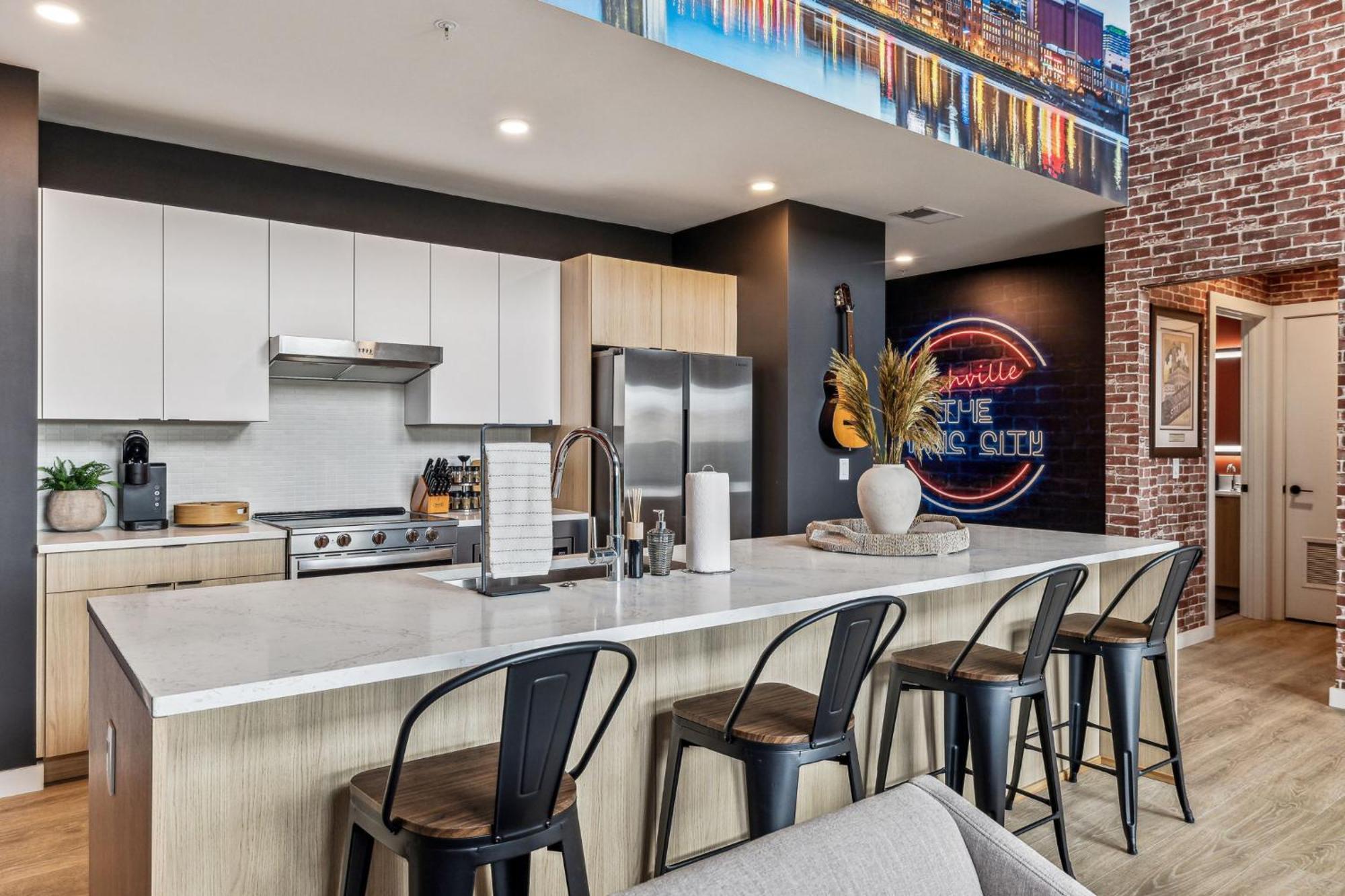 Apartment Grand Ole In Downtown Nashville, Walk To Broadway, Parking, Pool, Gym Nashville