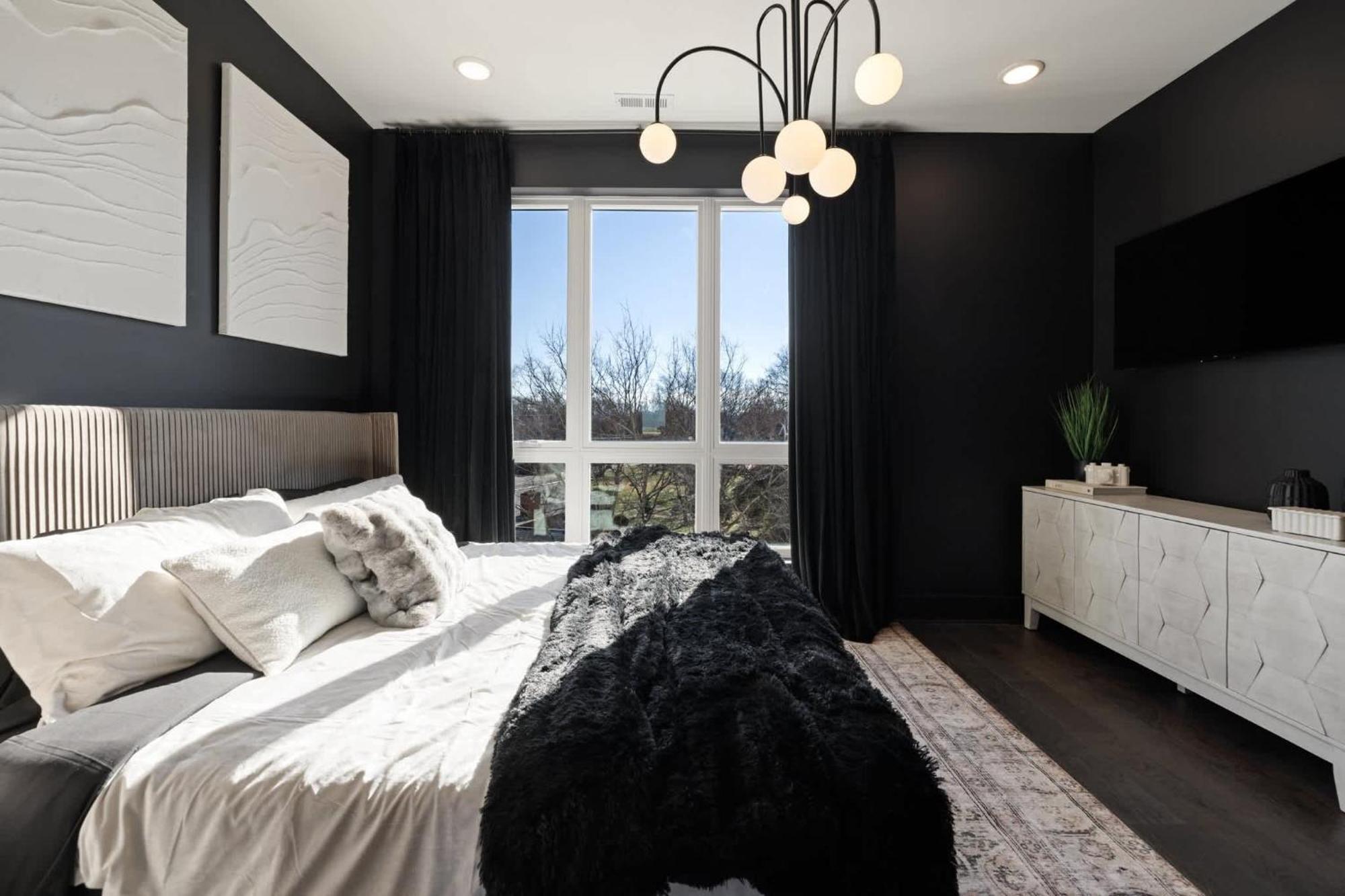 New Iconic Duo 2 Homes & Rooftop Vibes Holiday home