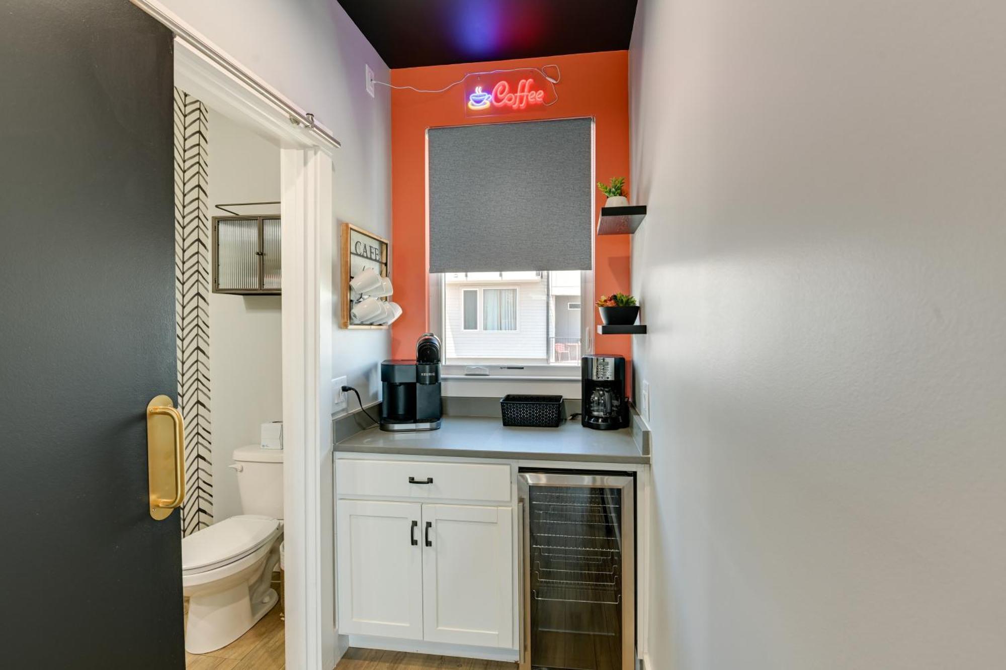 Skyline Views Townhome 3 Mi To Broadway Holiday home *