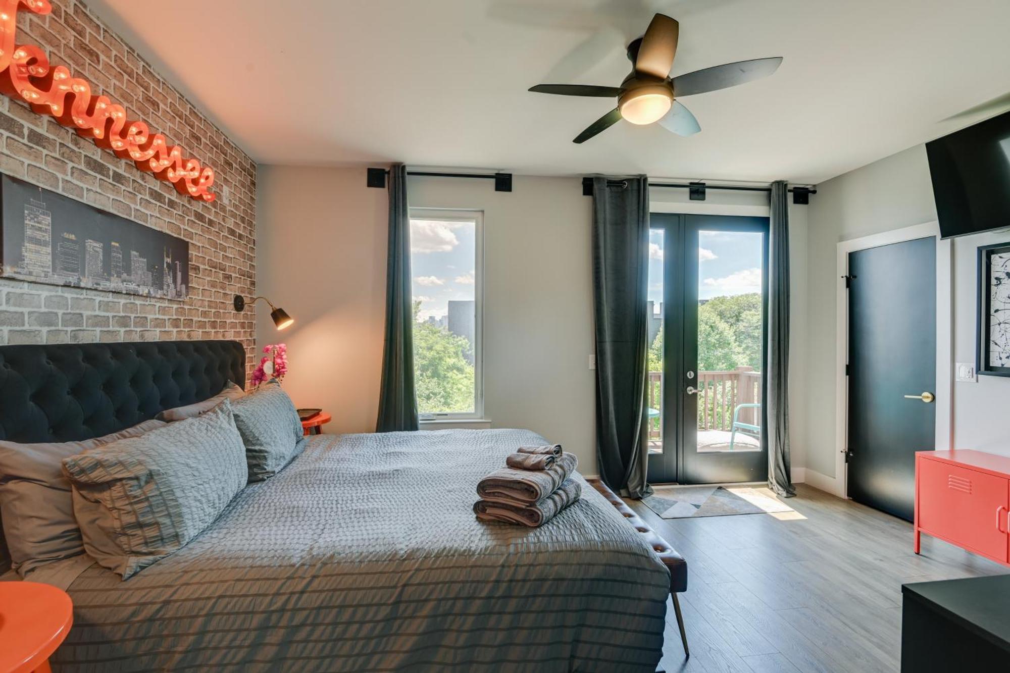 Skyline Views Townhome 3 Mi To Broadway Holiday home Nashville
