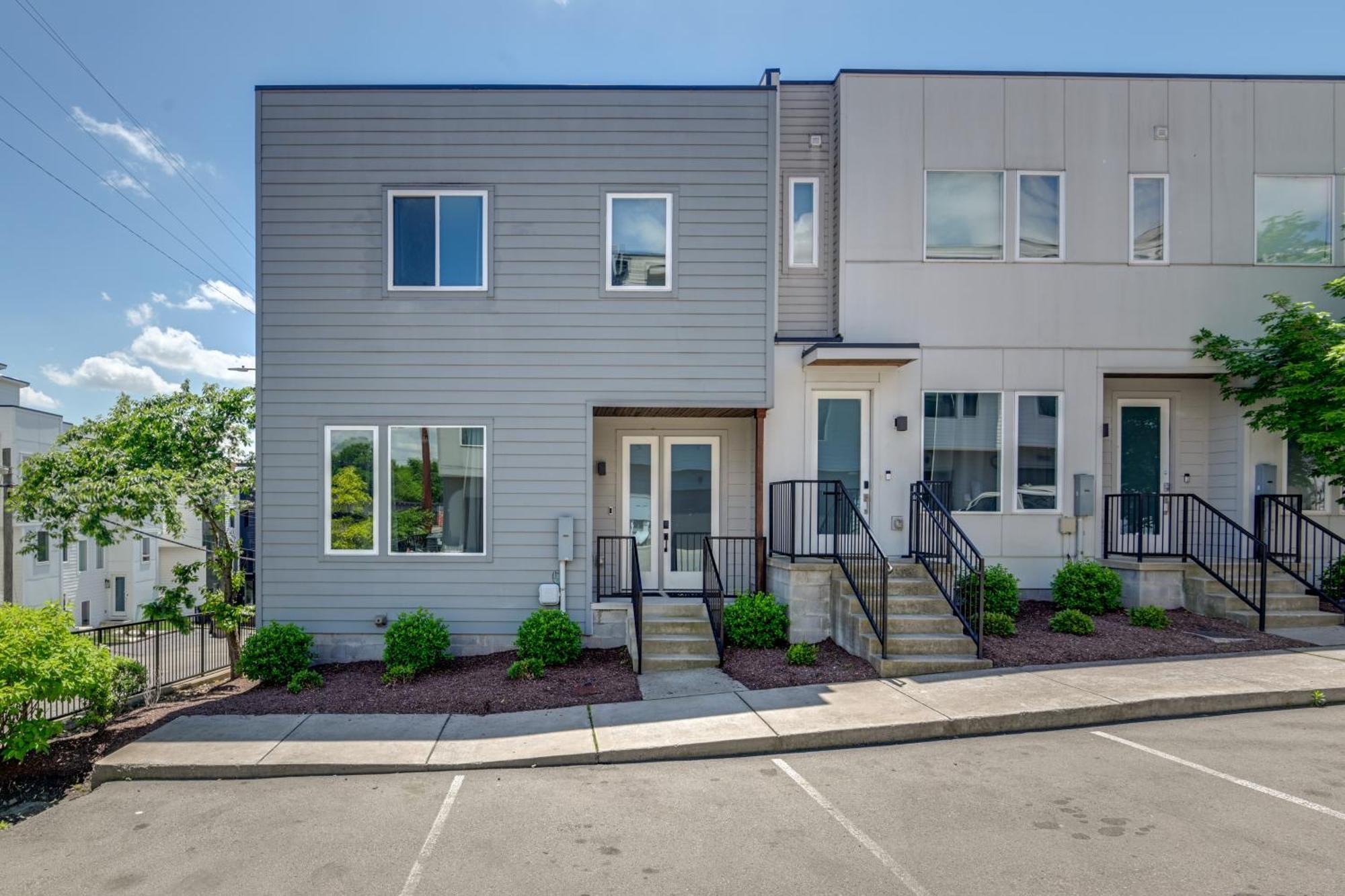 Skyline Views Townhome 3 Mi To Broadway Nashville
