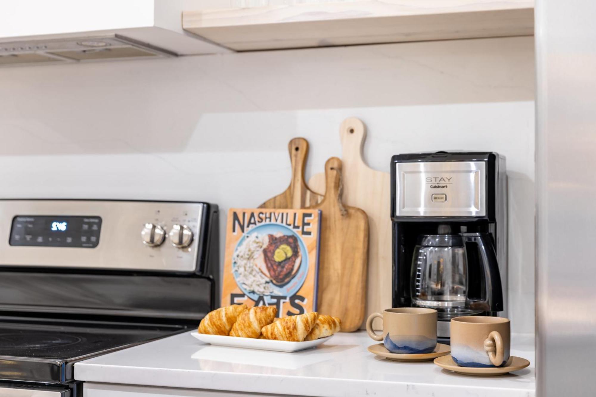 Sleeps 24 2 Units Near Dt Outrider By Avantstay Nashville