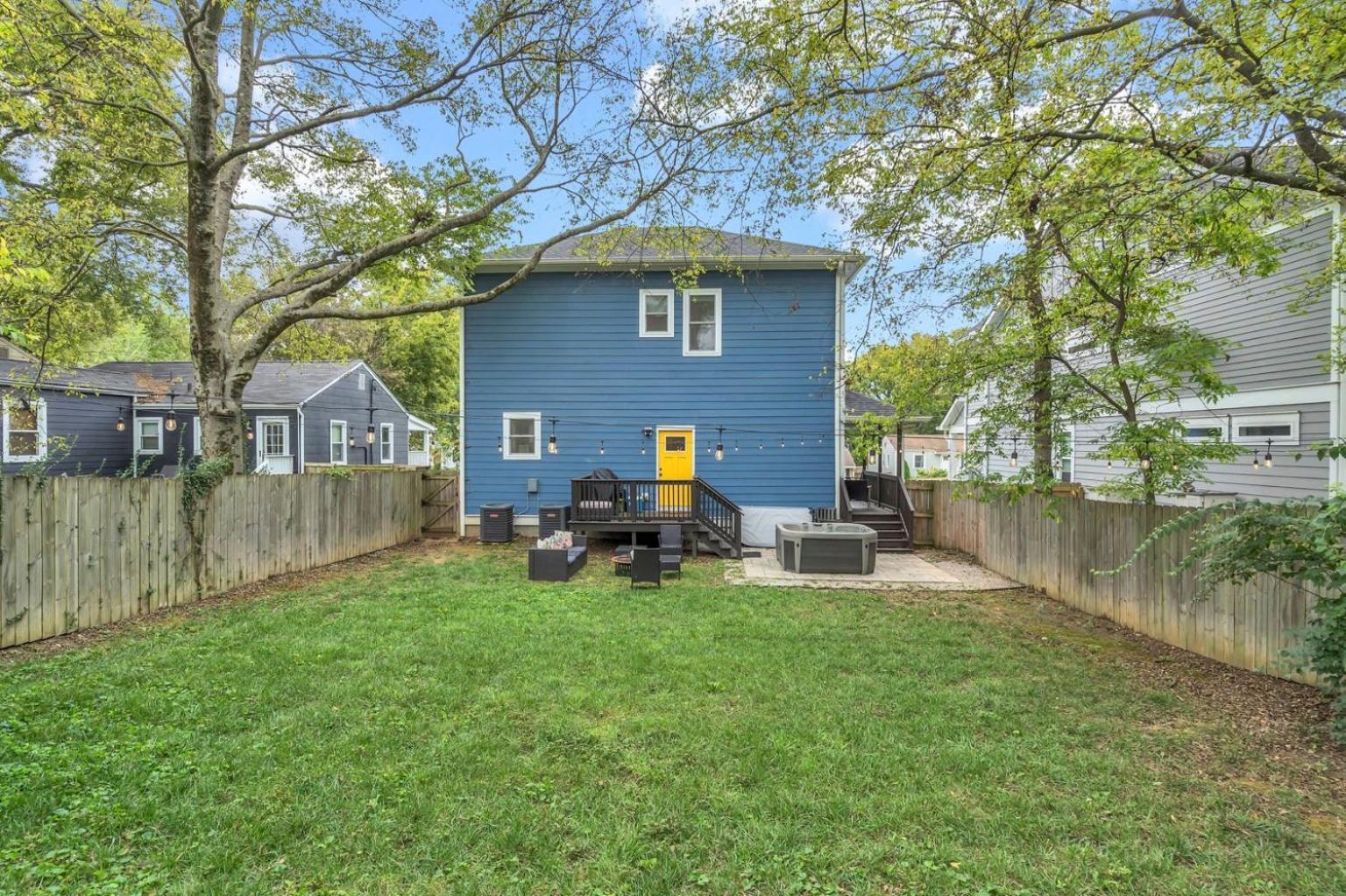 Cma Fest The Bluebelle E Nash Songwriter 3 Bed 3 Bath Hot Tub Fenced Yard 30 Or Days By Skyrun