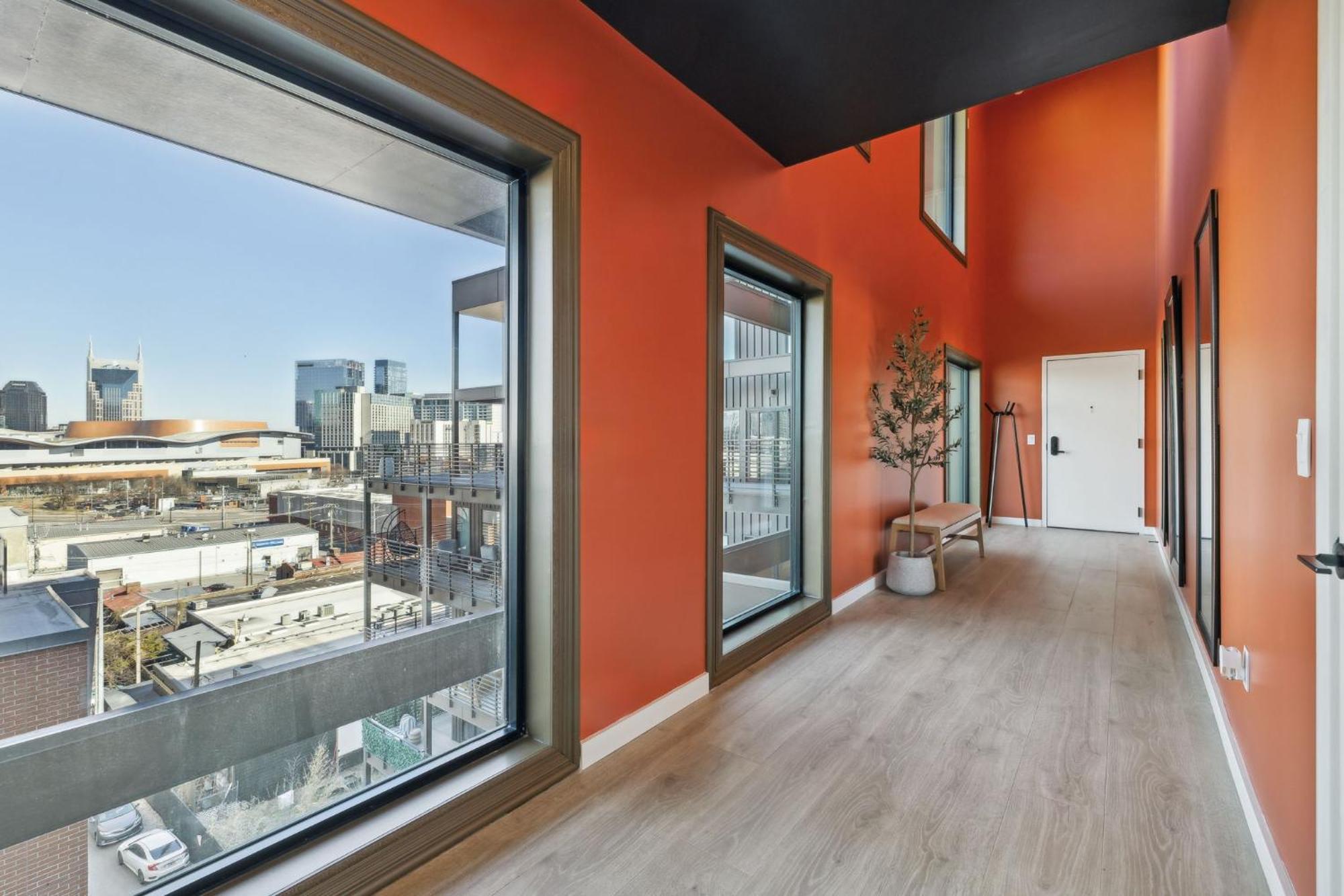 Holiday home The Rhythm And Rooftop Penthouse Walk To Broadway With Pool And Amazing Views
