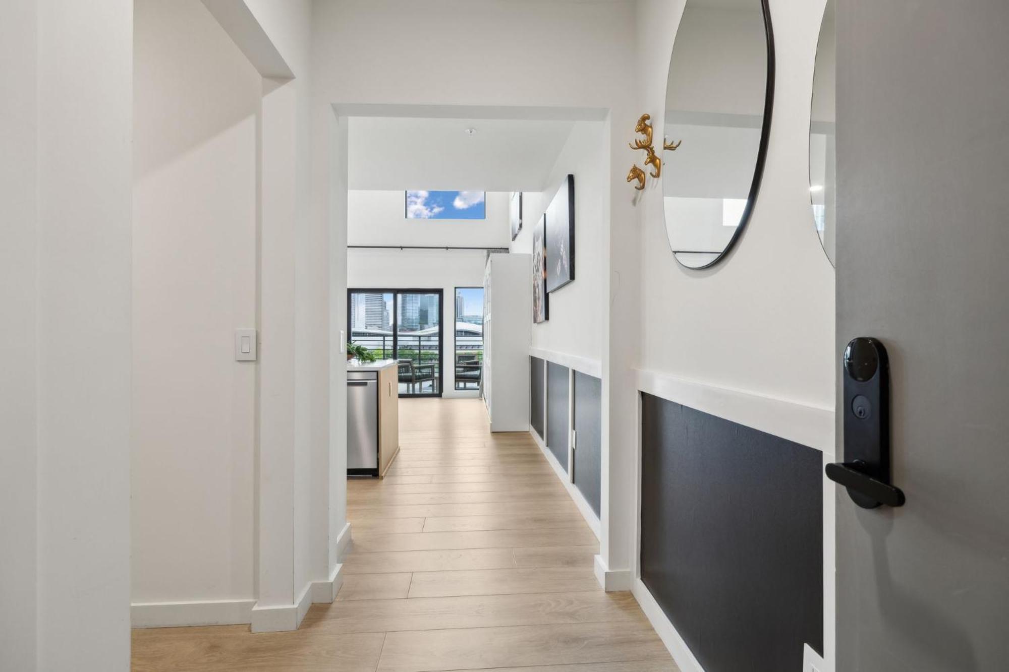 Holiday home Beverly Nash In Music Walk To Broadway *