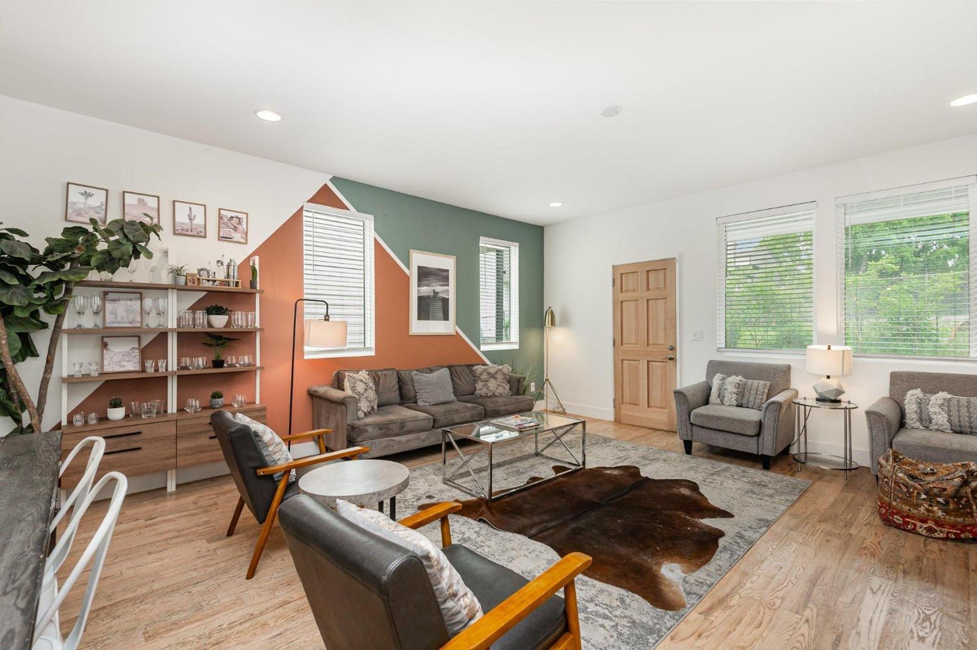 Citrine-private Patio & Balcony-near Germantown *