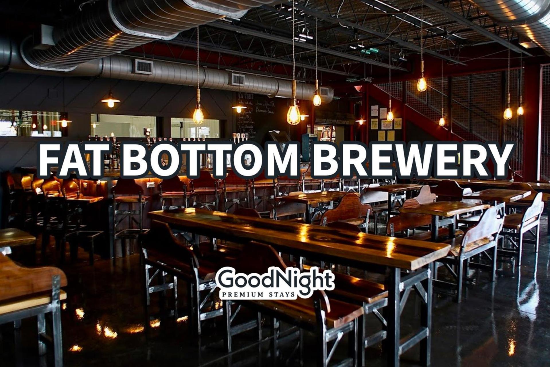 Revival-rooftop Deck/hot Tub-mins To Broadway Holiday home *