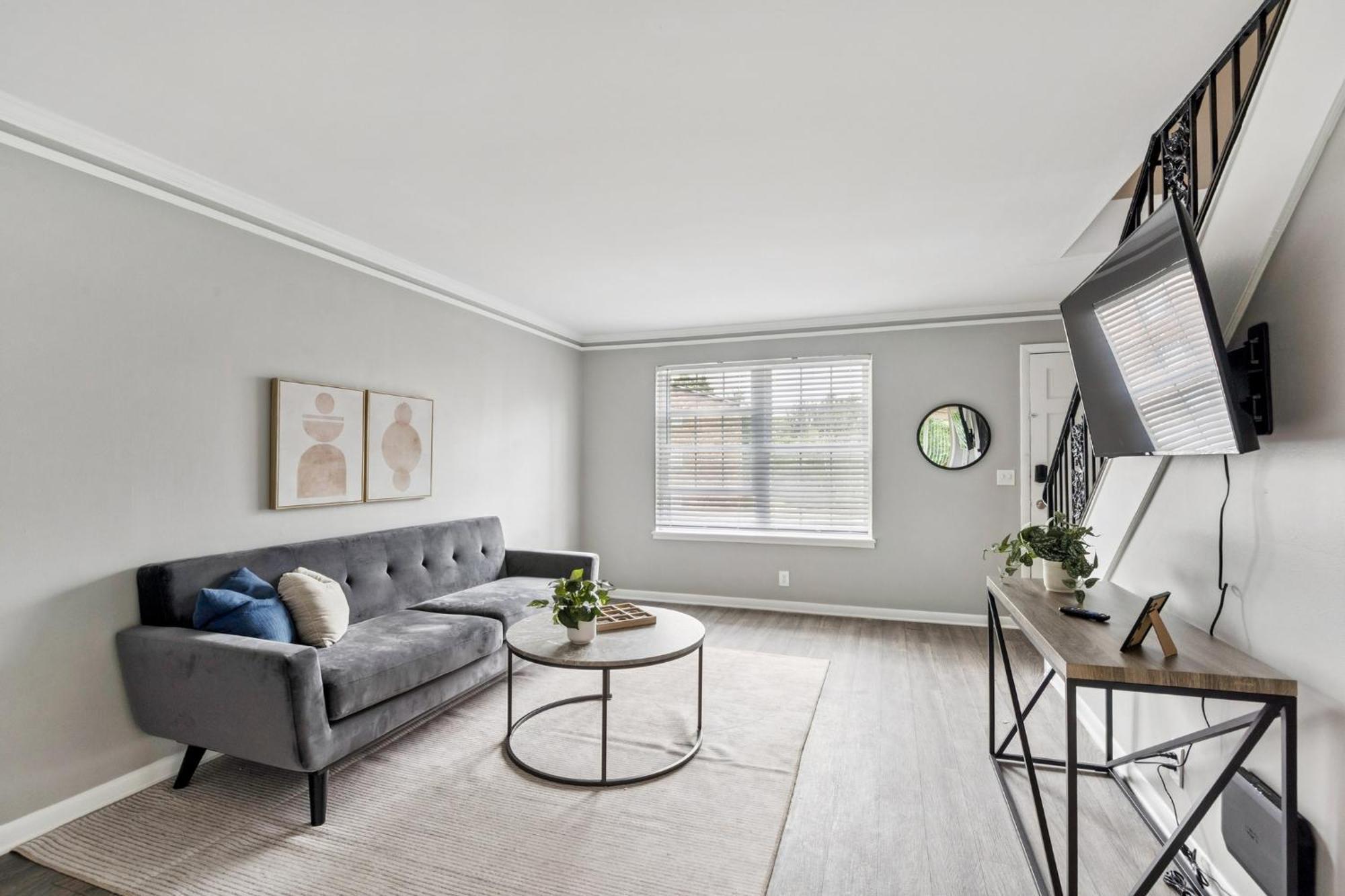 Jamestown D2 I Comfy 2 Bed 1 Bath *