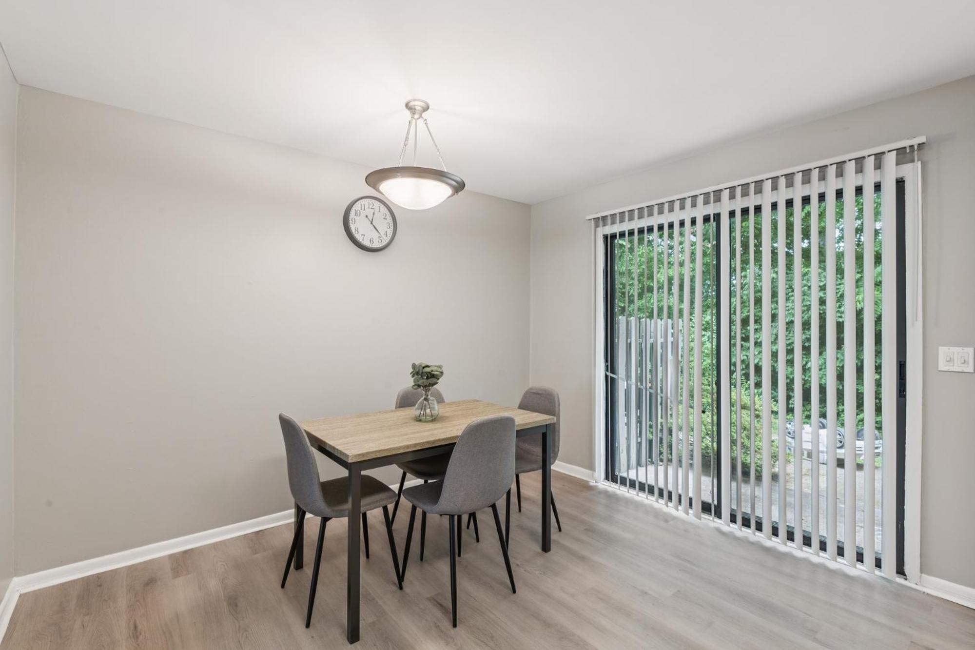 Jamestown D10 I Comfy 2 Bed 1 Bath Nashville