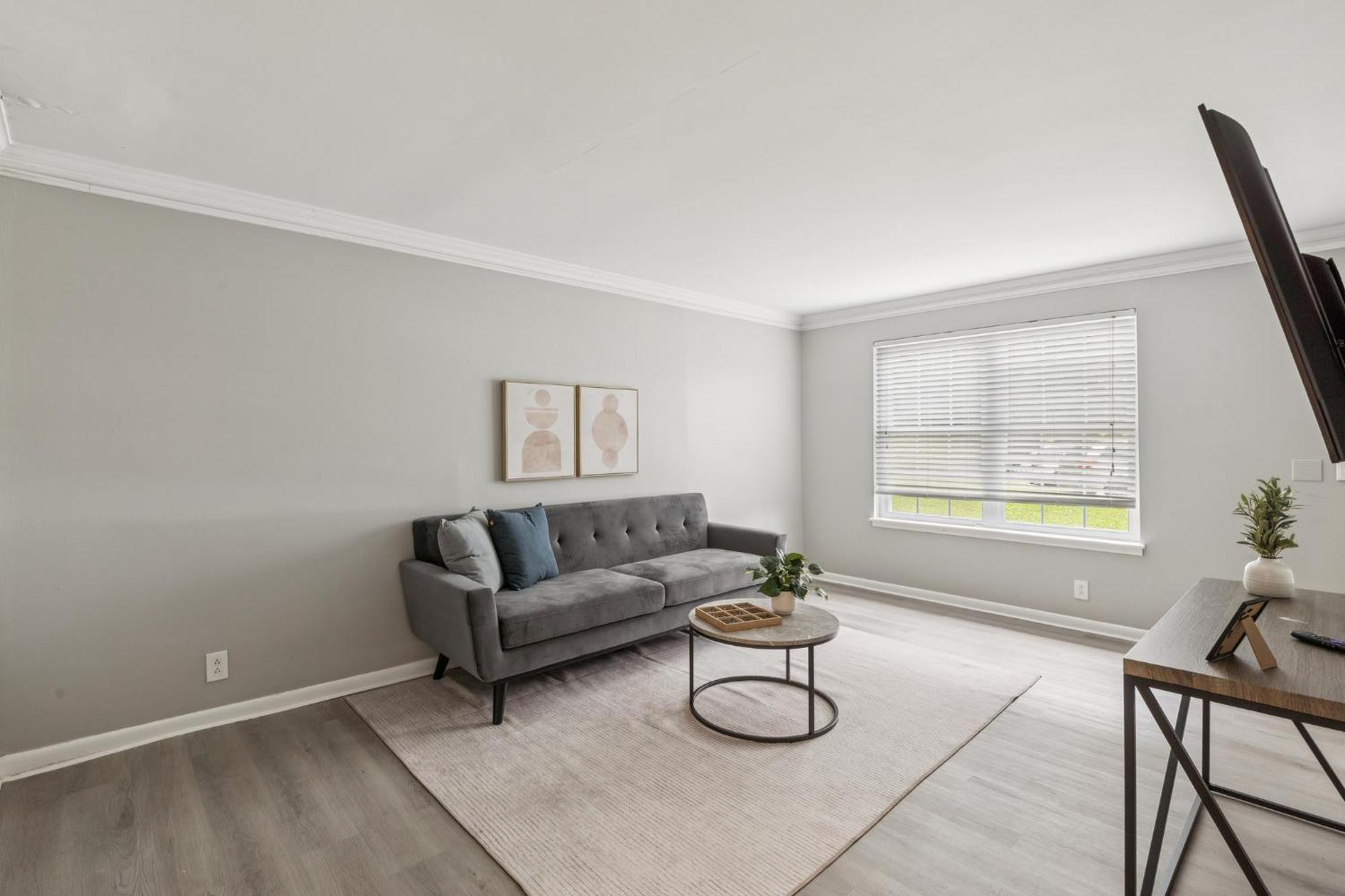 Jamestown D10 I Comfy 2 Bed 1 Bath *