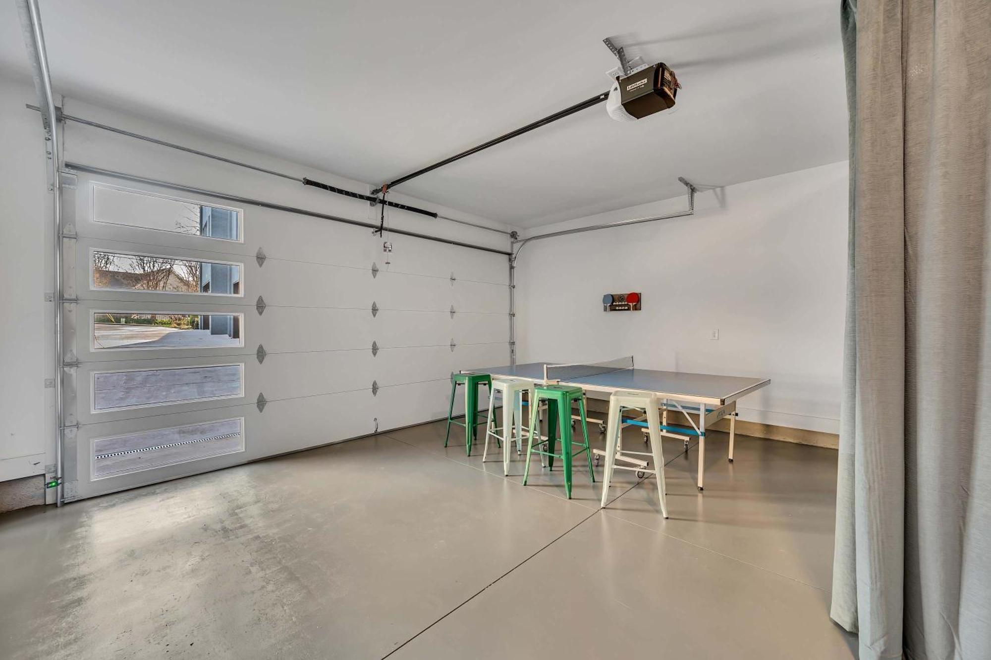 4 Rooftop Decks 4 Hot Tubs Game & Sauna