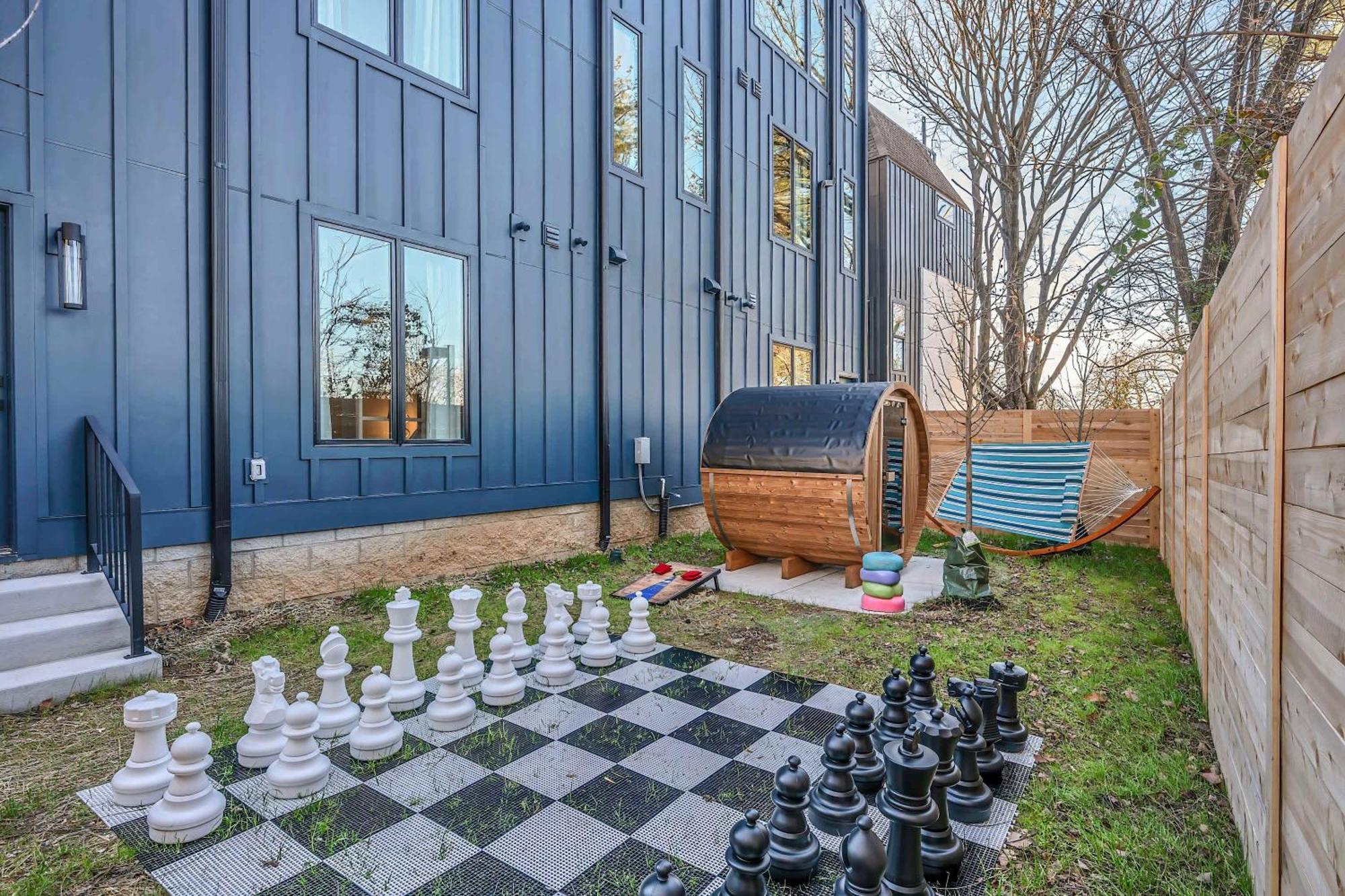 Holiday home 4 Rooftop Decks 4 Hot Tubs Game & Sauna *