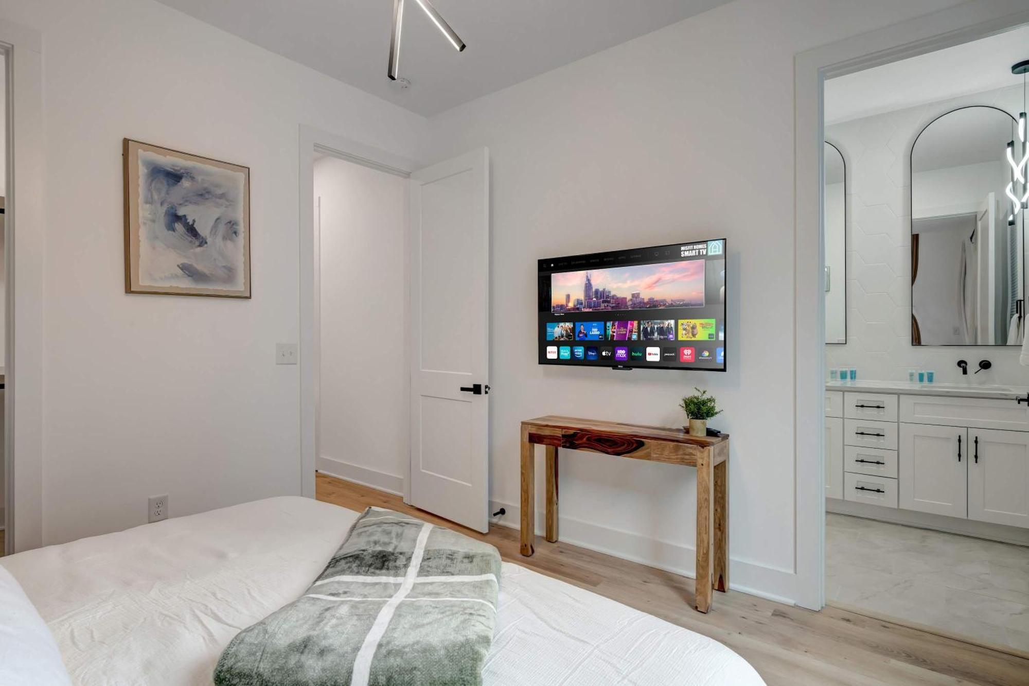 4 Rooftop Decks 4 Hot Tubs Game & Sauna Holiday home