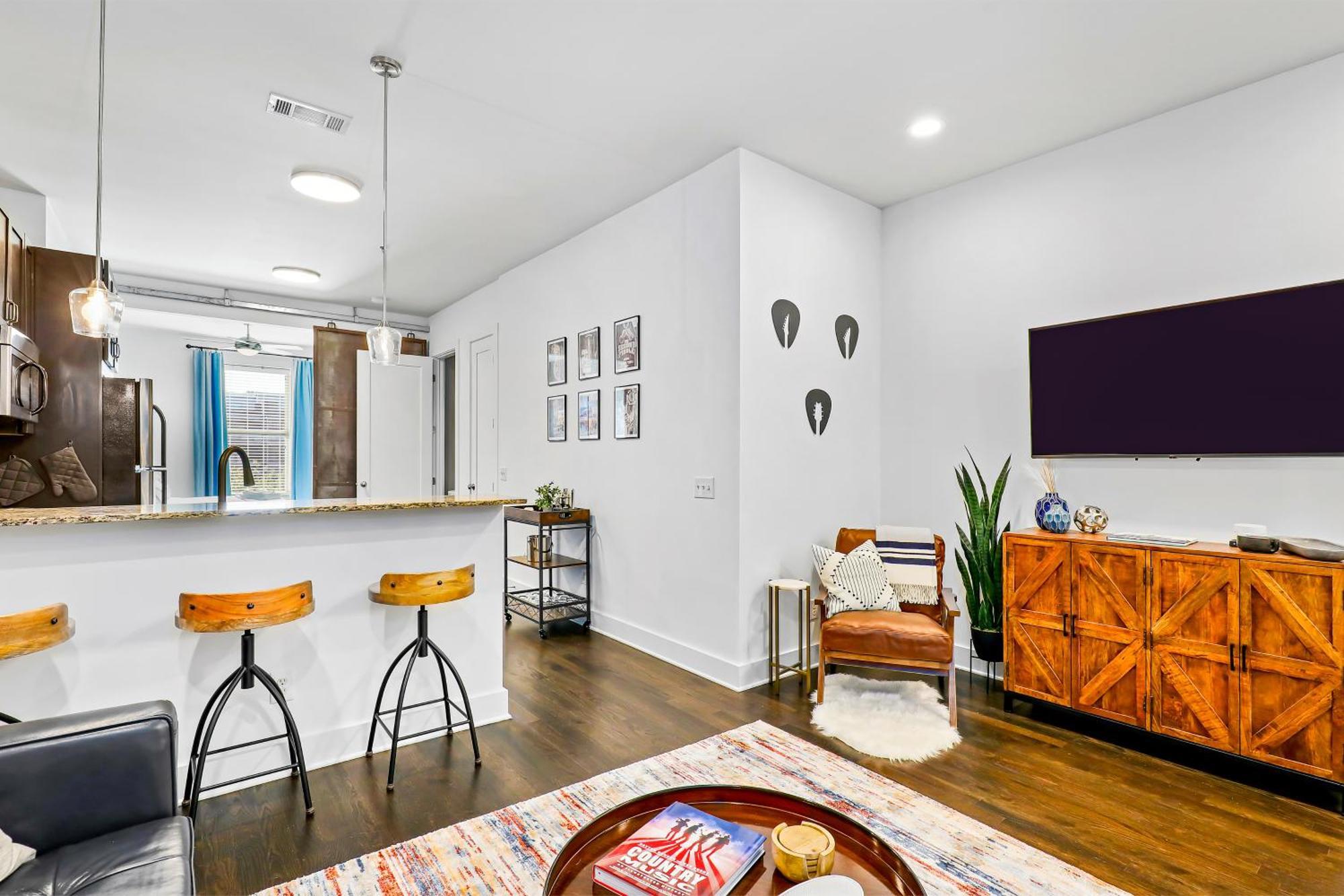 Apartment Lofts On 30th Ave