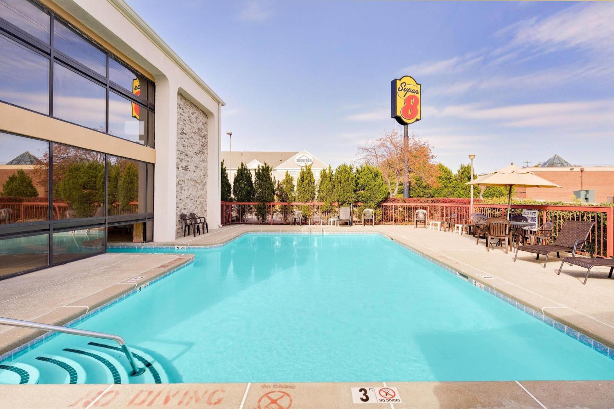 Motel Super 8 By Wyndham Hermitage