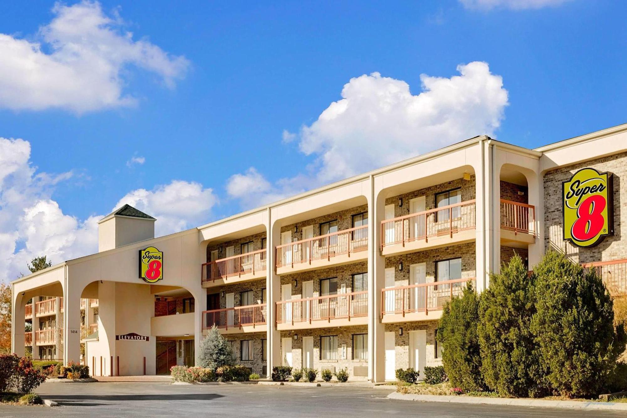 Motel Super 8 By Wyndham Hermitage Nashville