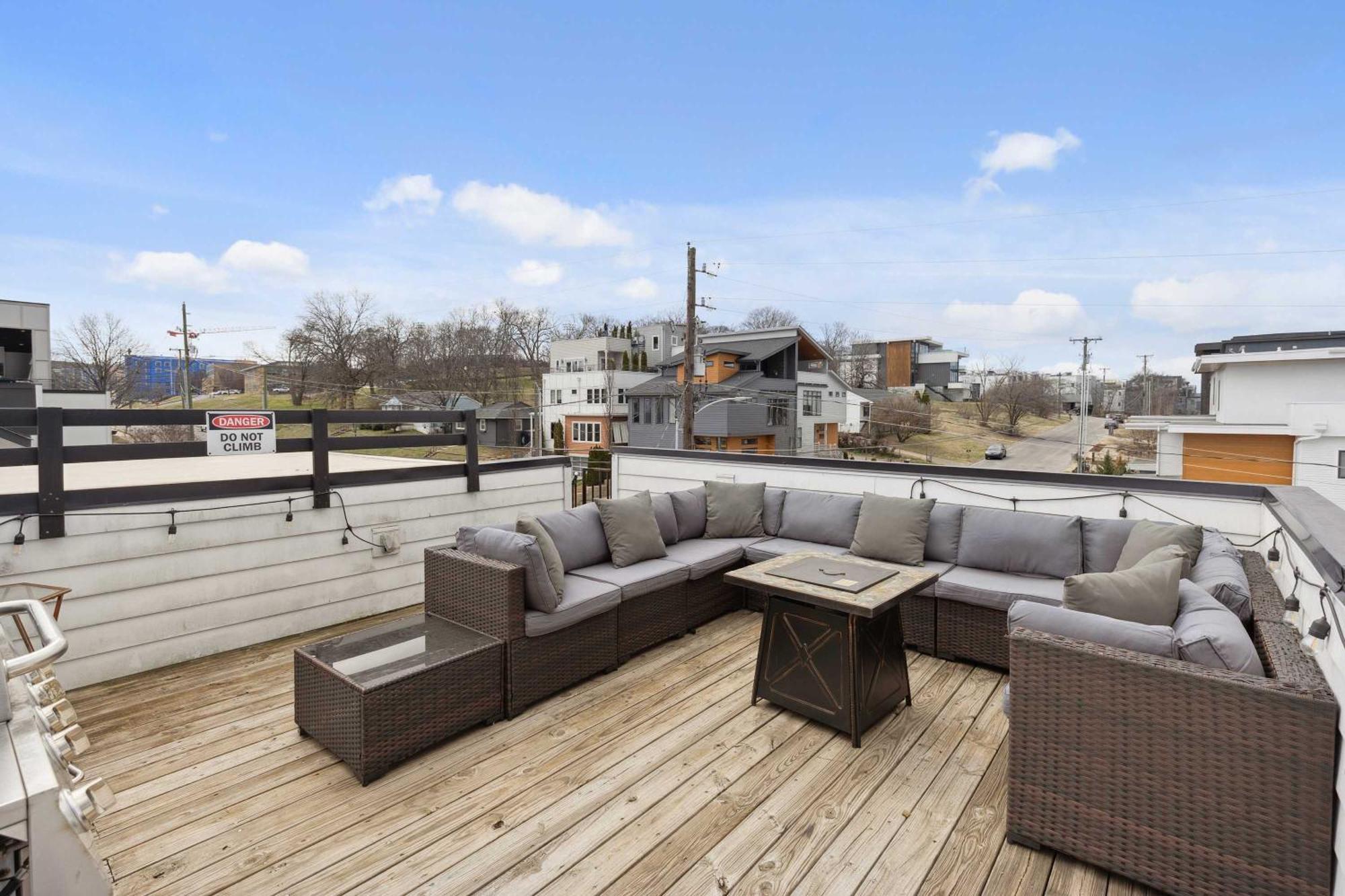 Holiday home Gorgeous Home-2 Miles To Lower Broadway Nashville