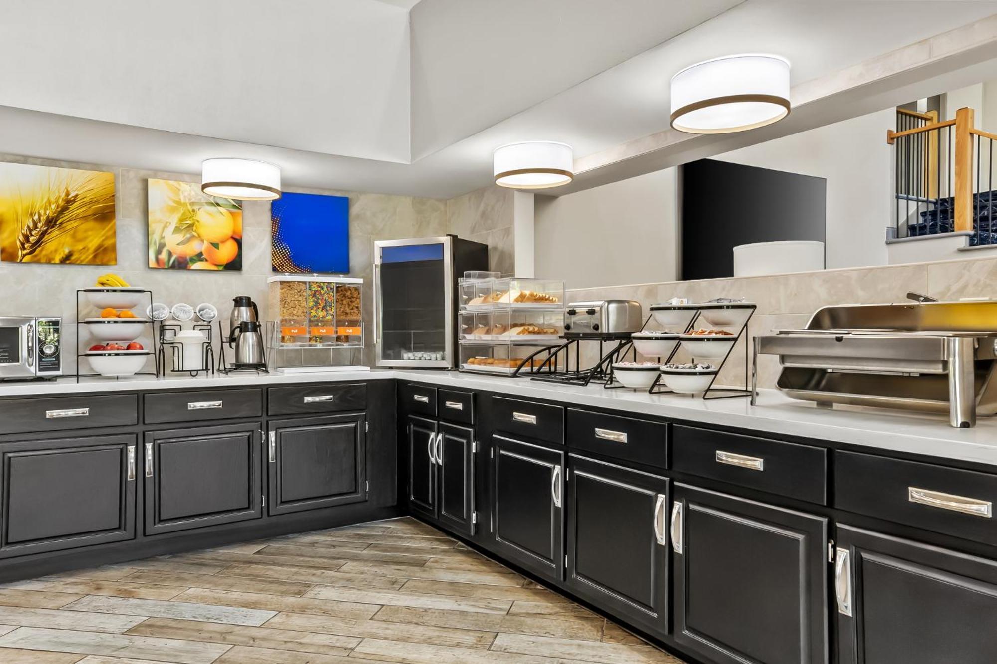 Hotel Comfort & Near Tanger Outlets I-24 Antioch Nashville