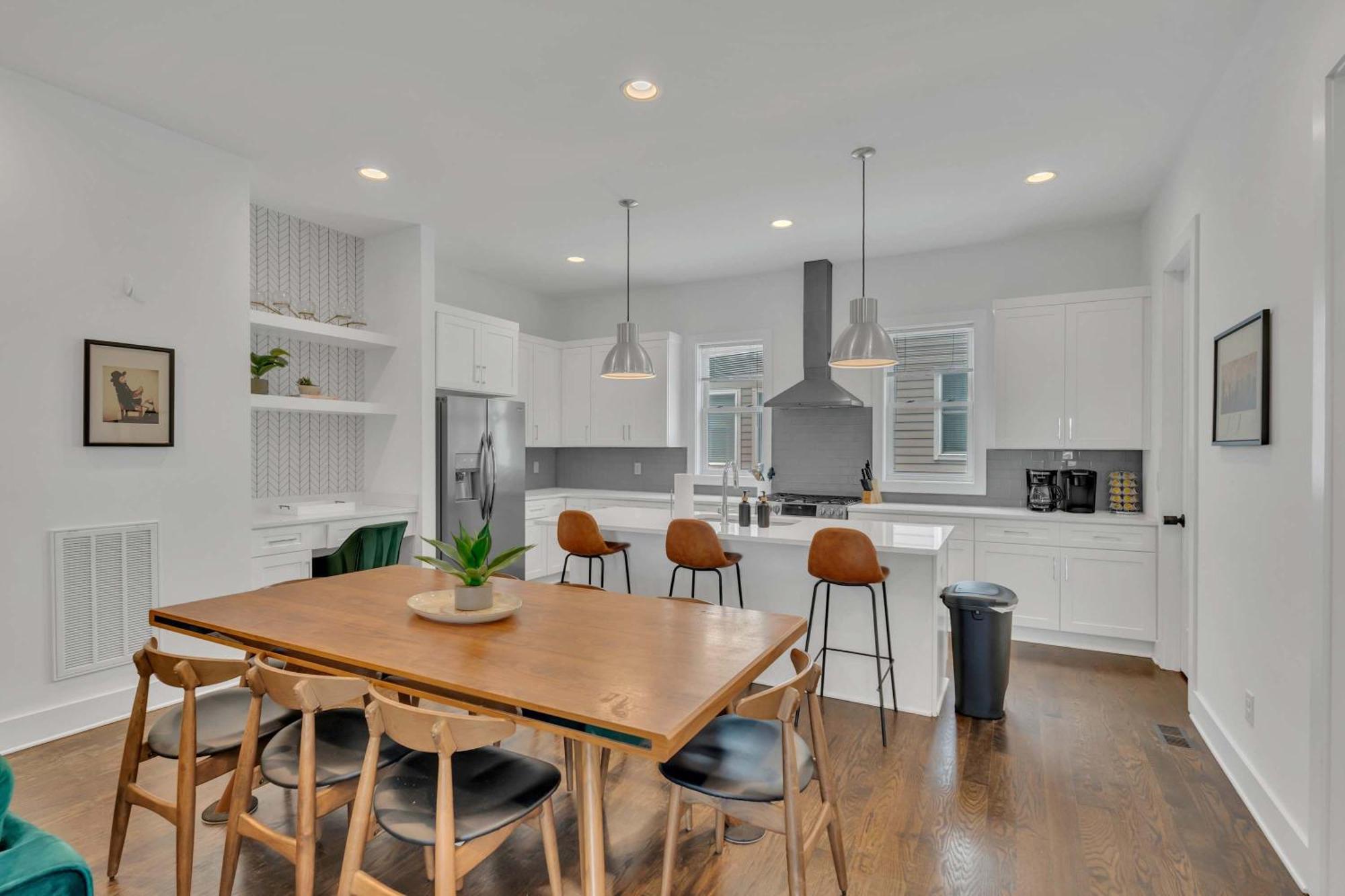 3 Lux Homes Huge Rooftop 2mi To Broadway Sleeps 36