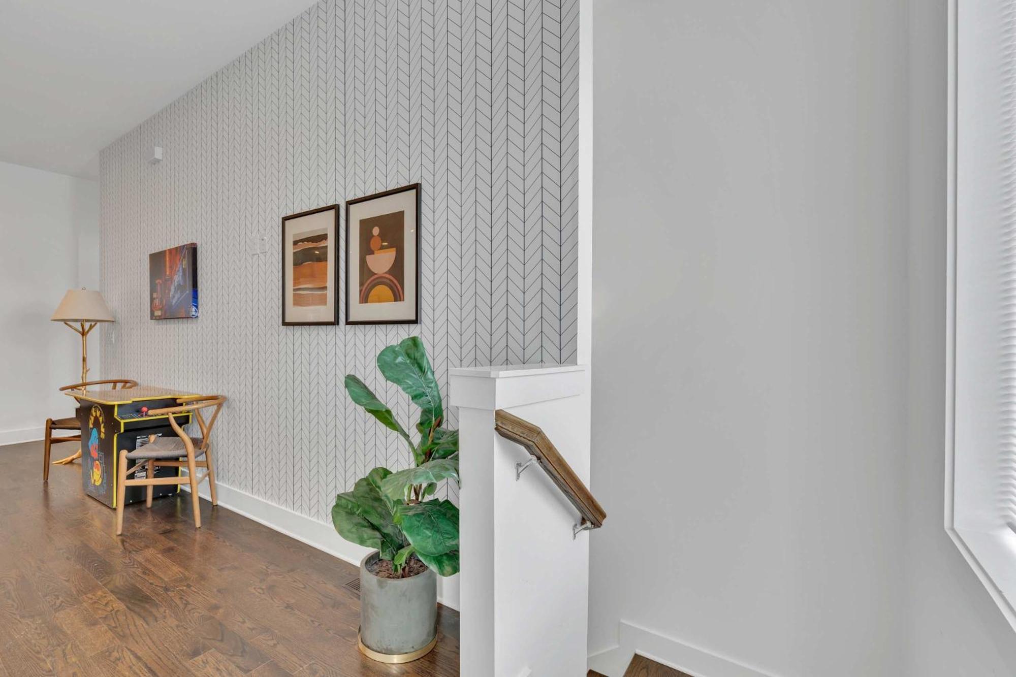 3 Lux Homes Huge Rooftop 2mi To Broadway Sleeps 36 Holiday home