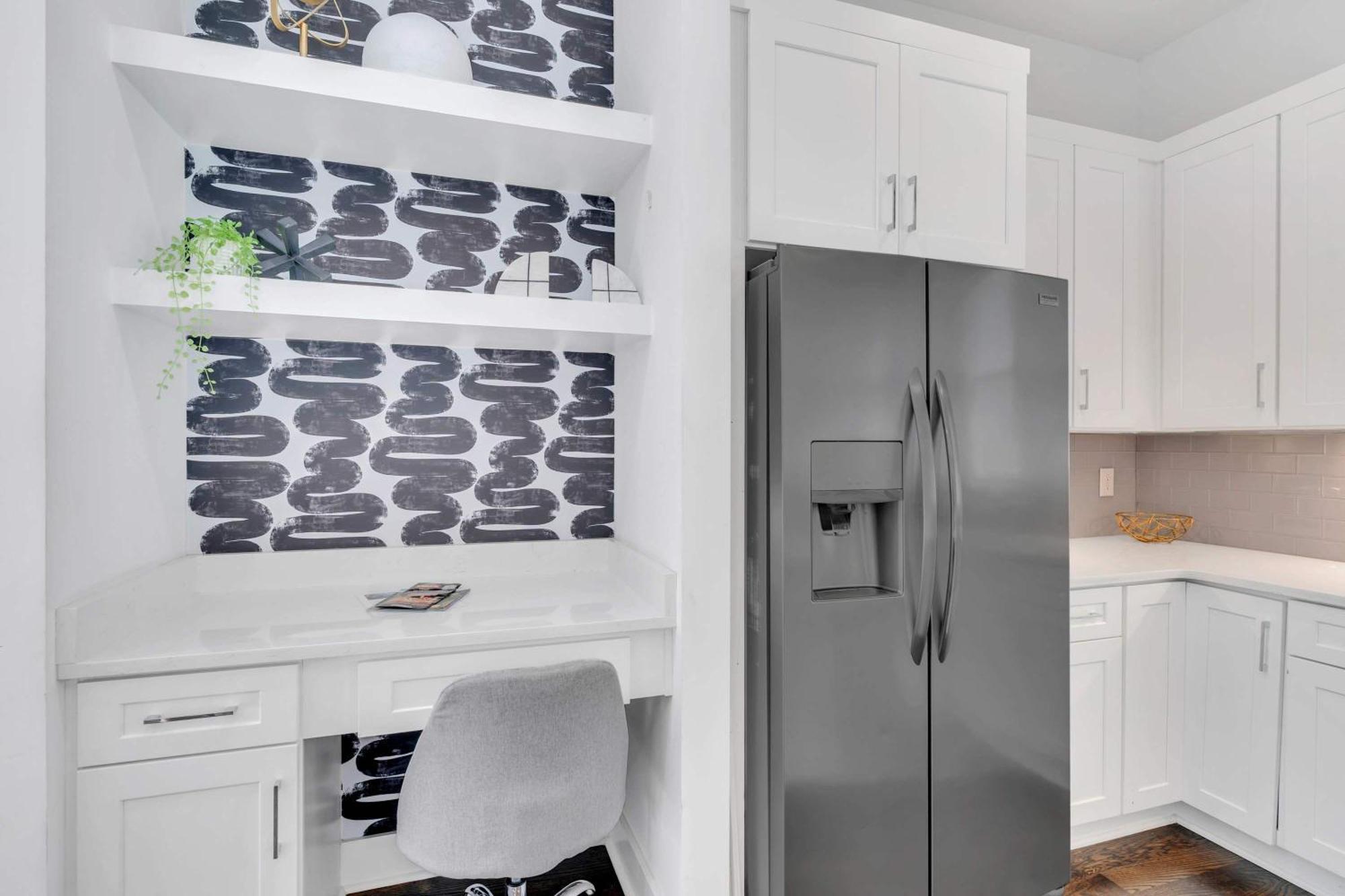 Holiday home 3 Lux Homes Huge Rooftop 2mi To Broadway Sleeps 36 *