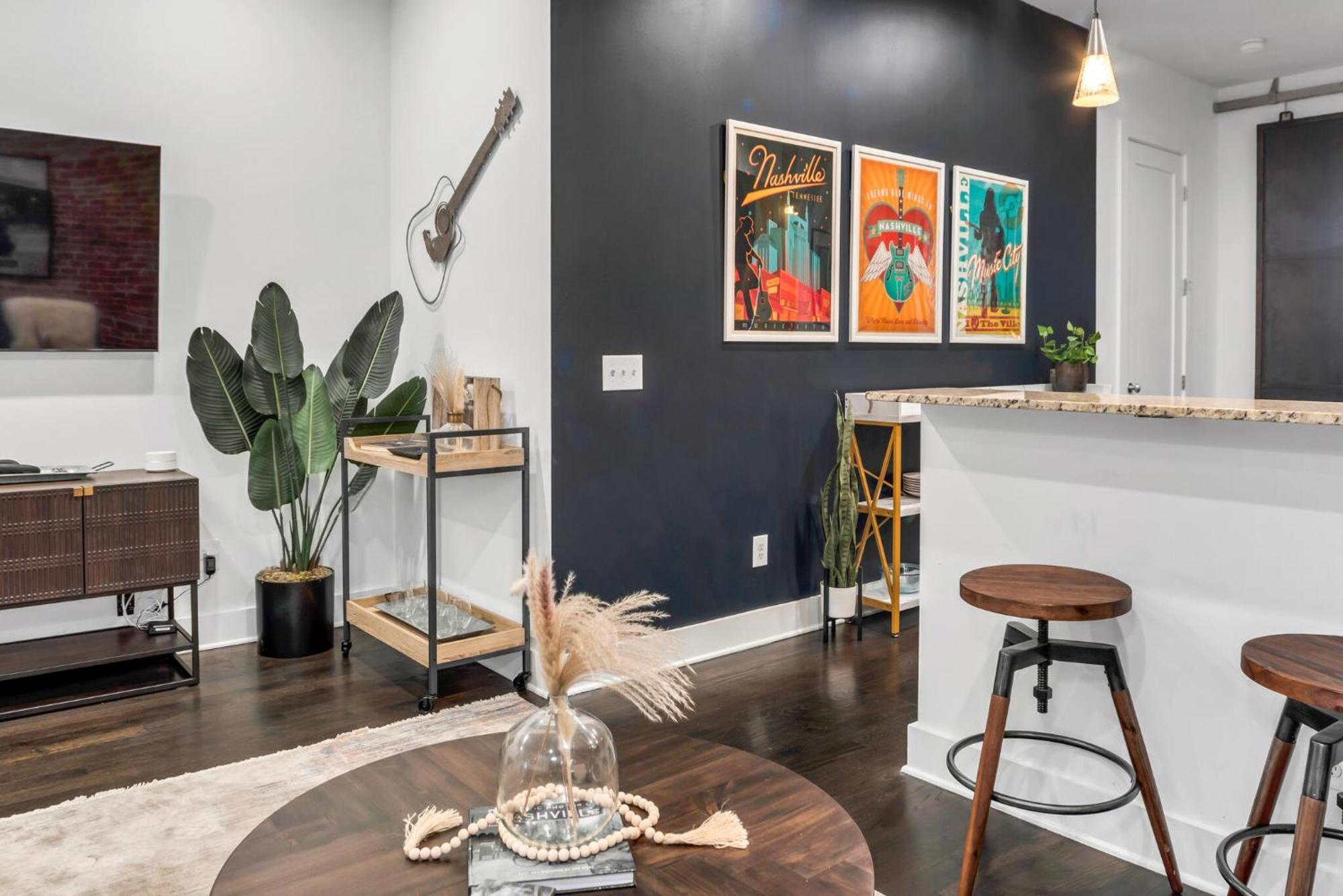 Apartment The Ryman Hideaway By Local