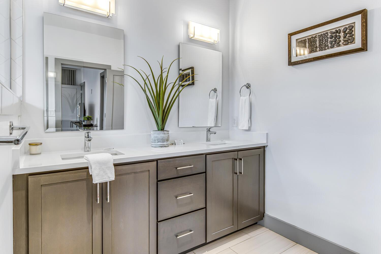 The Onyx Opal By Local *