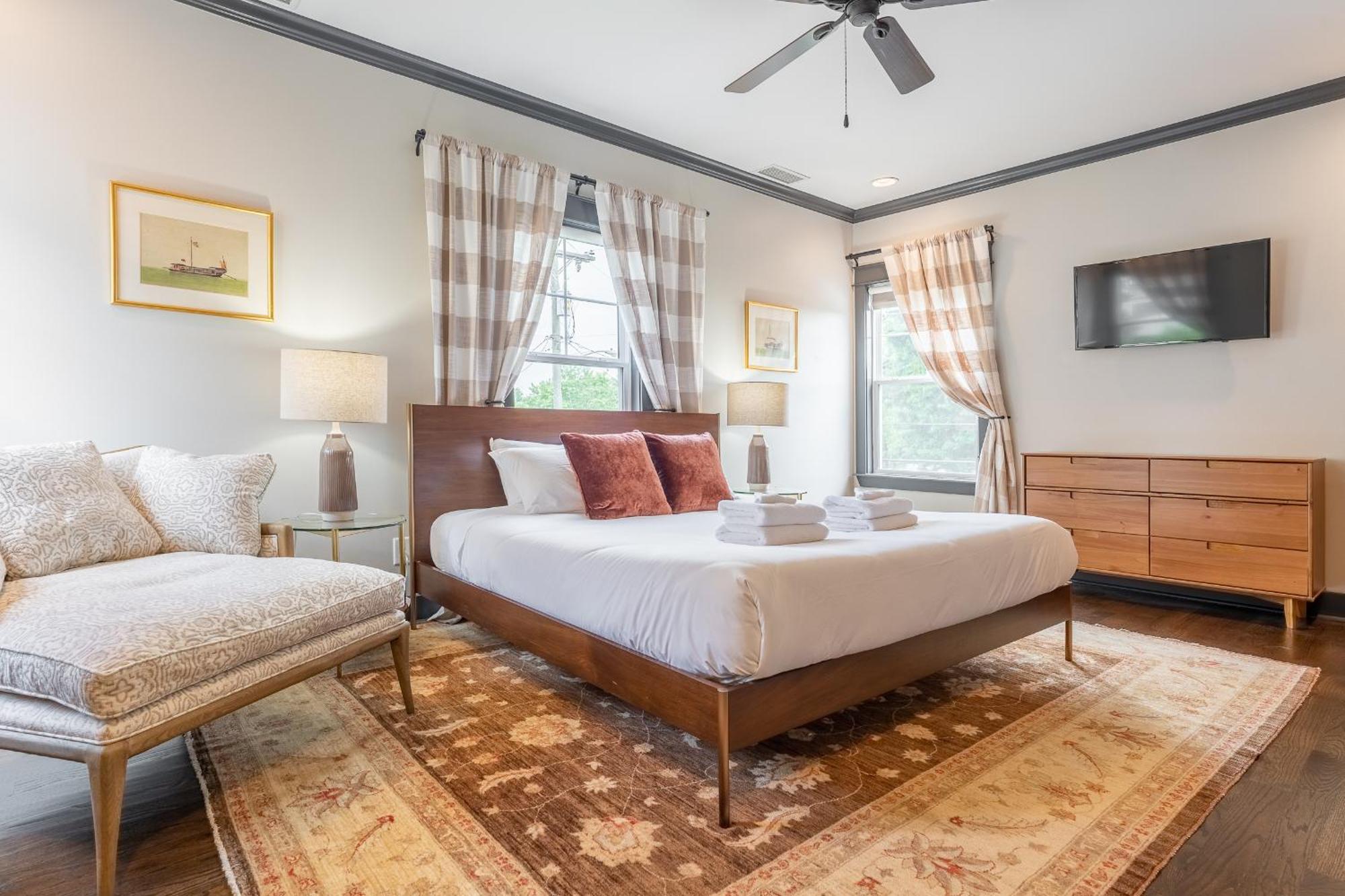 The Mont Rose By Local Holiday home *